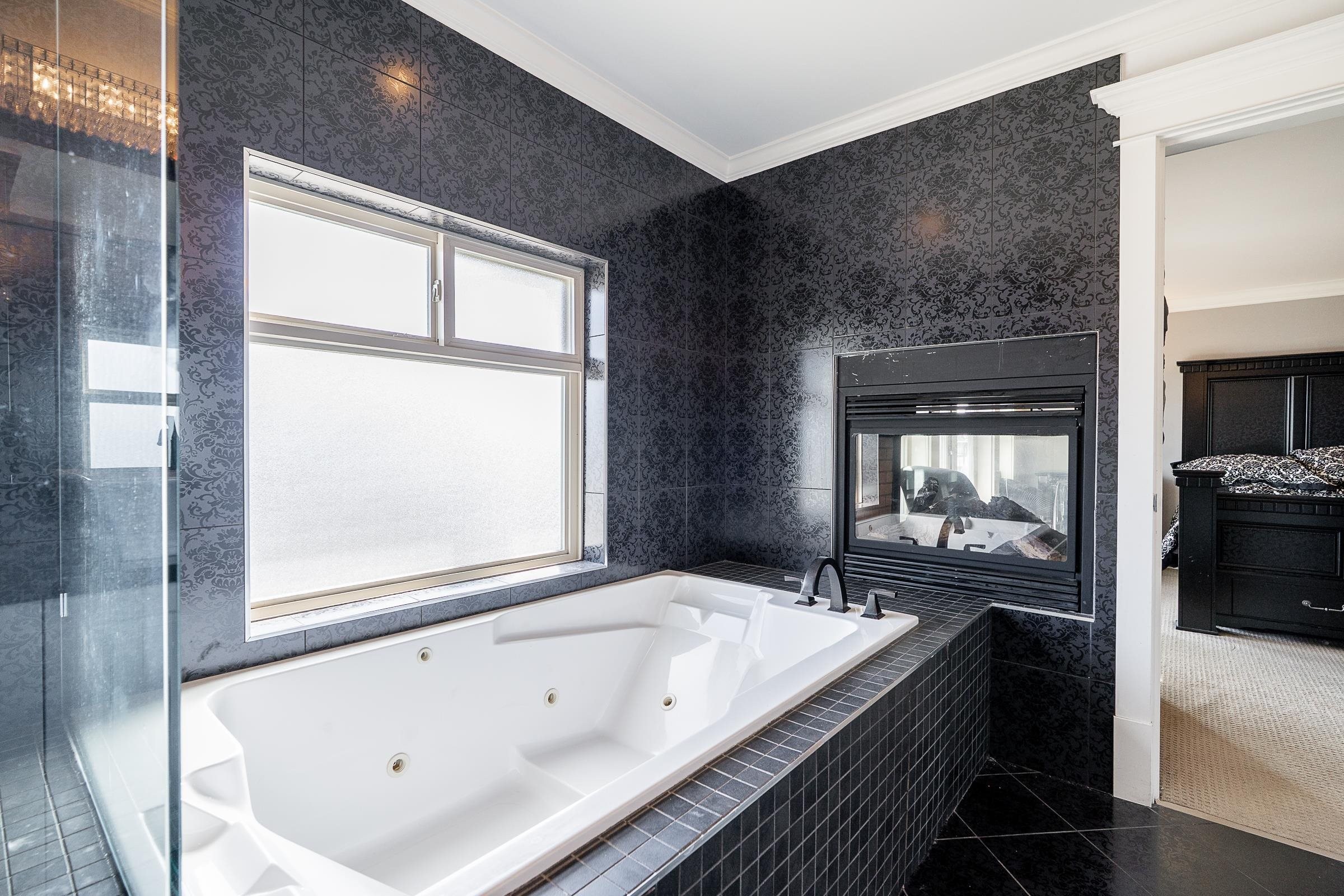 8588 Armstrong Avenue, Burnaby, BC