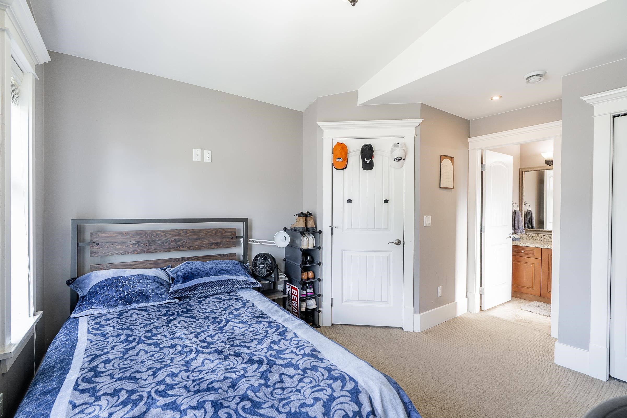 8588 Armstrong Avenue, Burnaby, BC