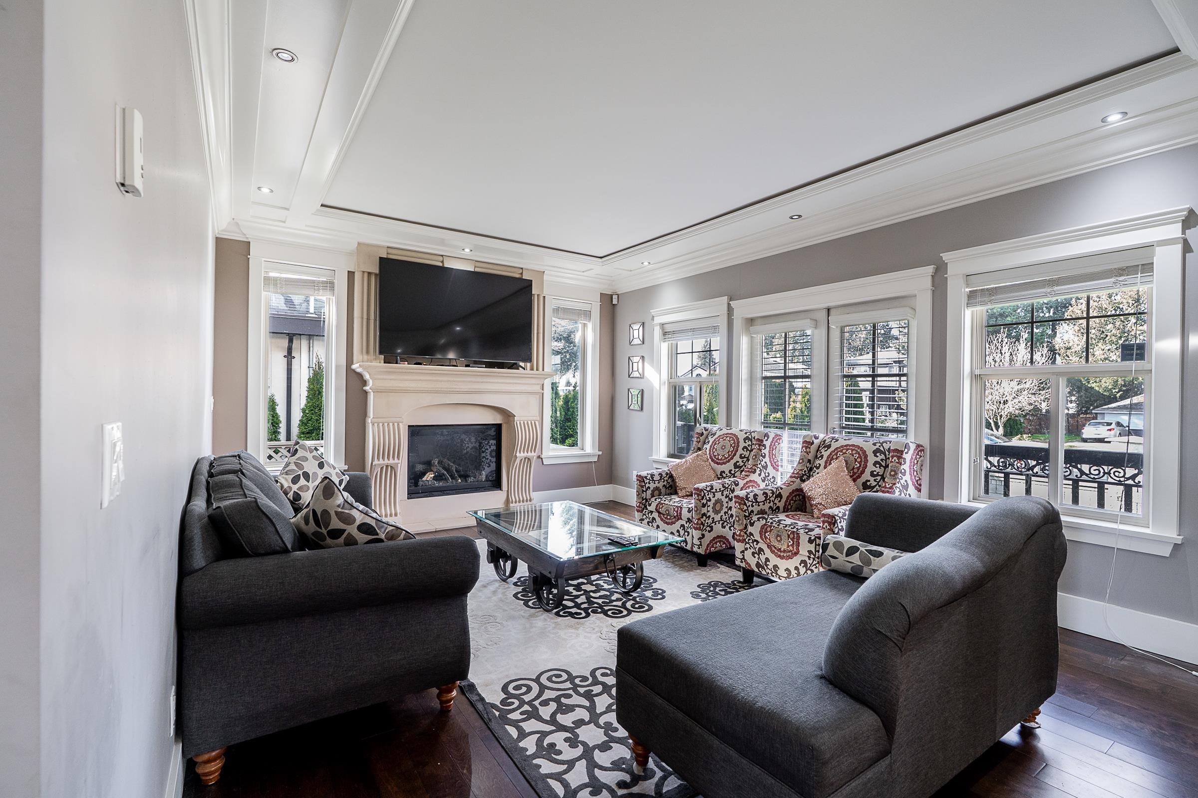 8588 Armstrong Avenue, Burnaby, BC