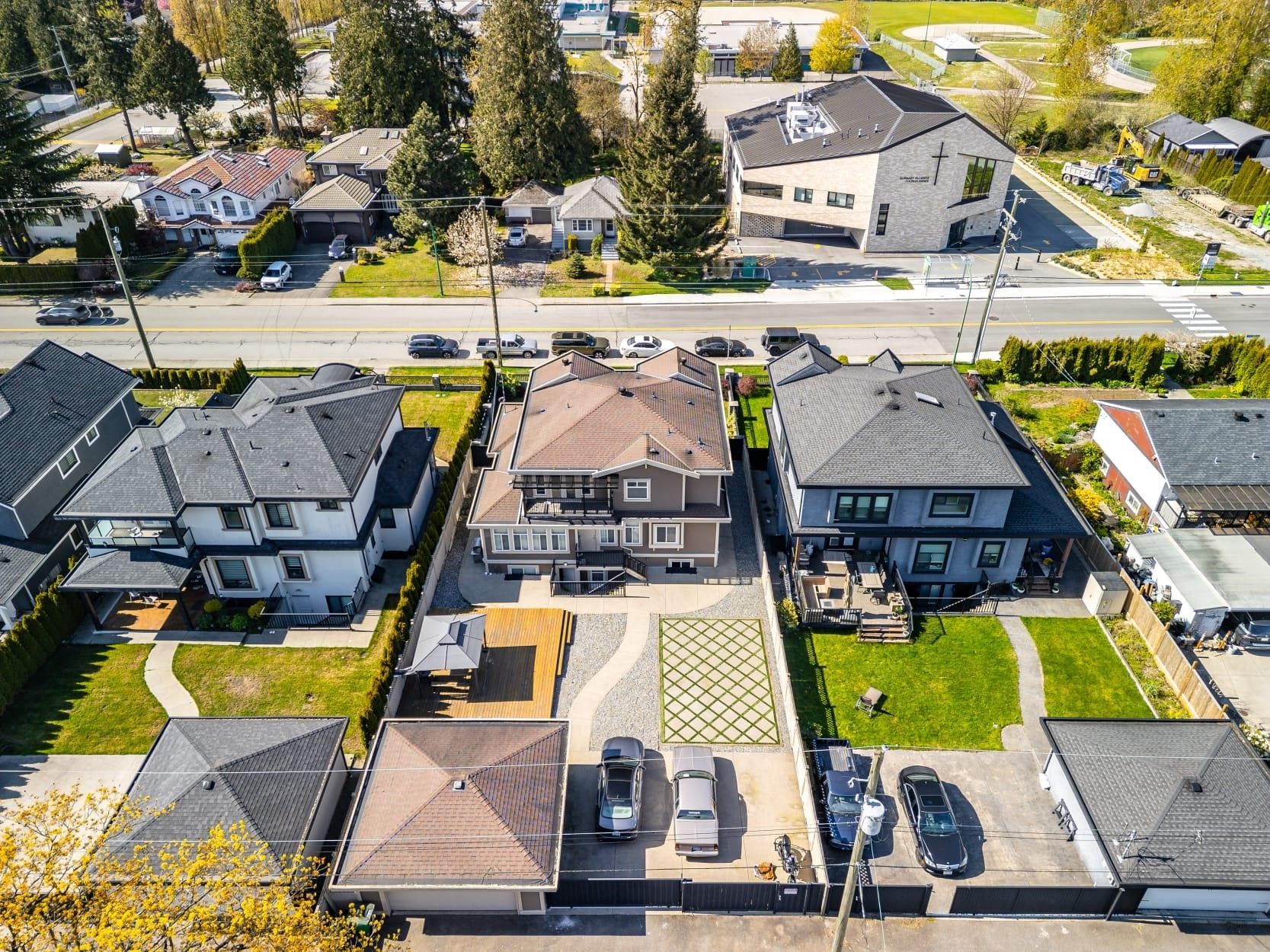 8588 Armstrong Avenue, Burnaby, BC