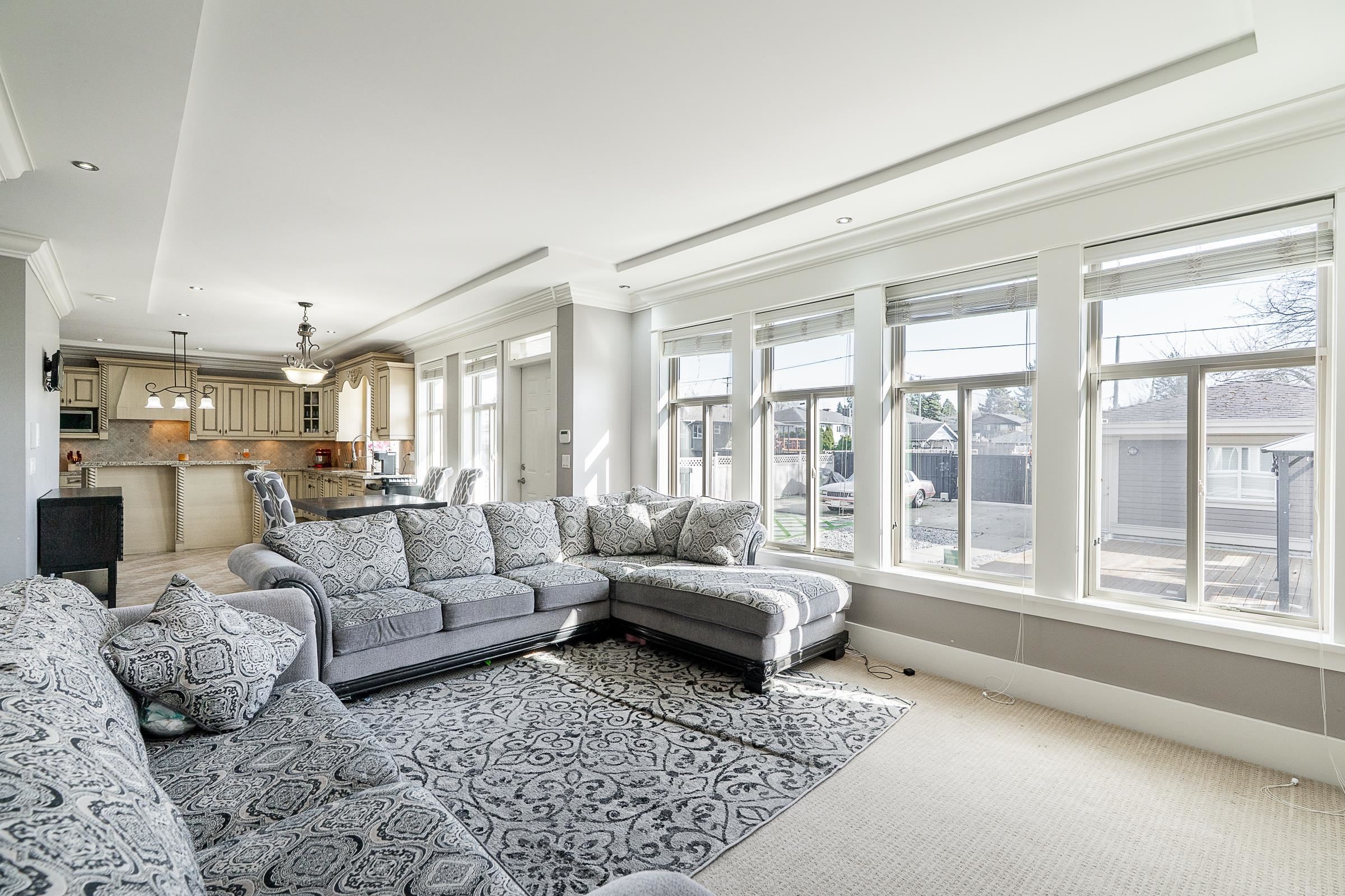 8588 Armstrong Avenue, Burnaby, BC