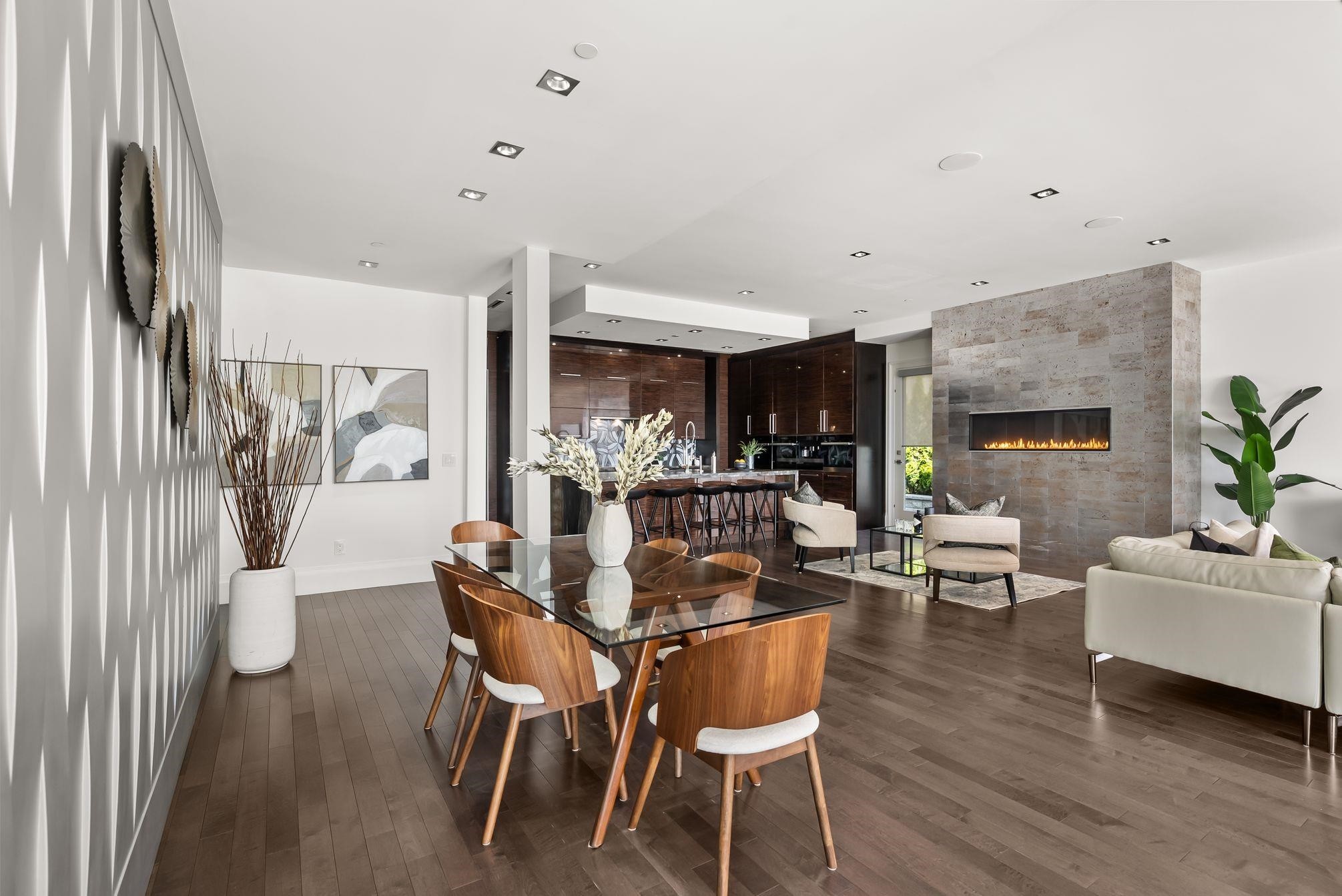 1265 Queens Avenue, West Vancouver, BC