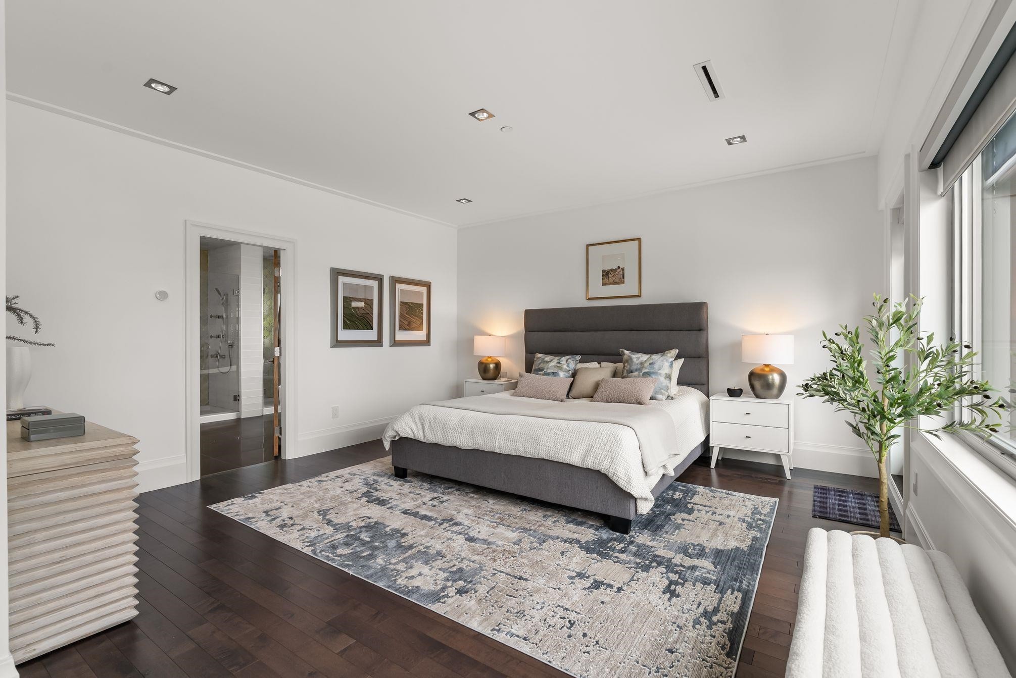 1265 Queens Avenue, West Vancouver, BC