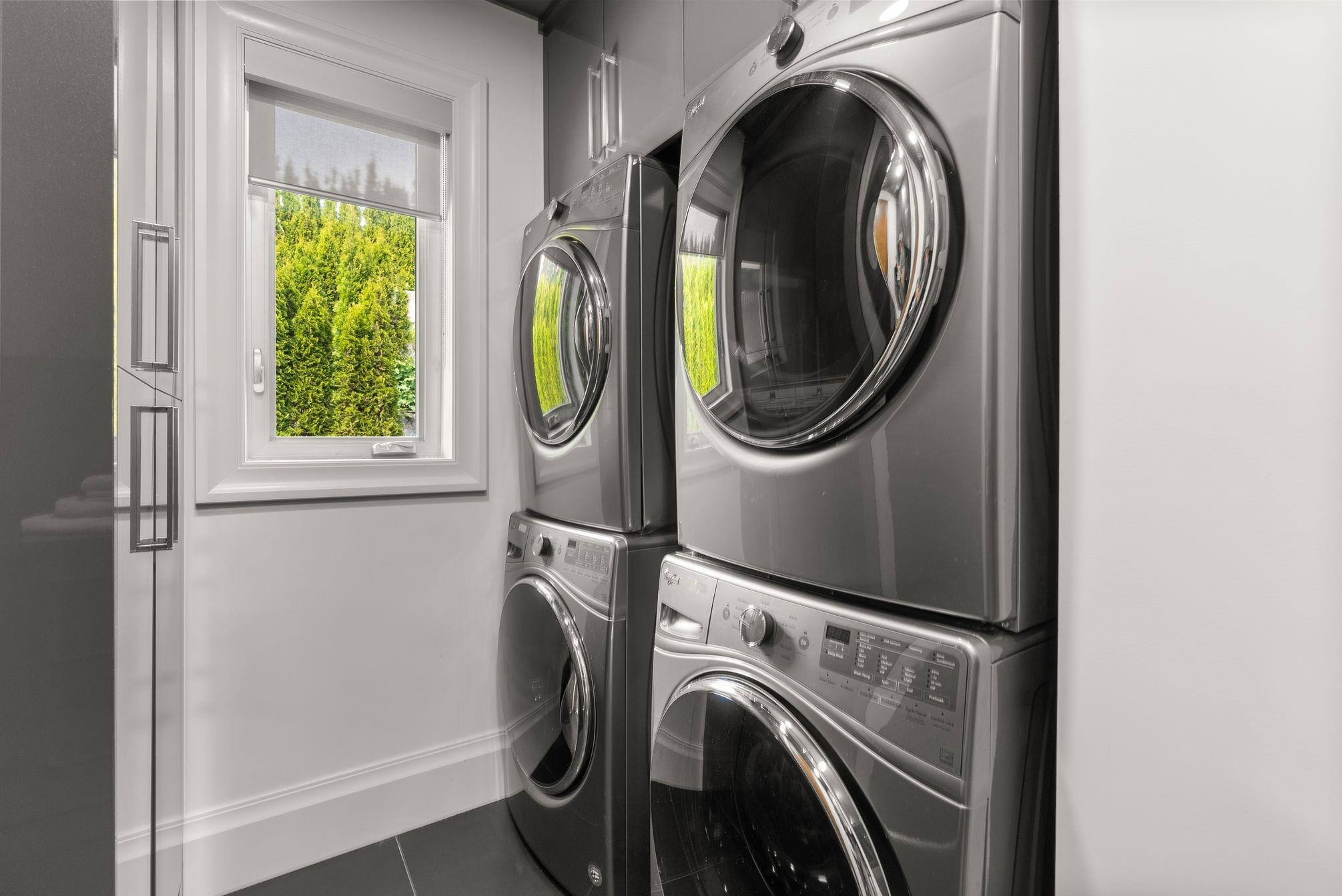 1265 Queens Avenue, West Vancouver, BC