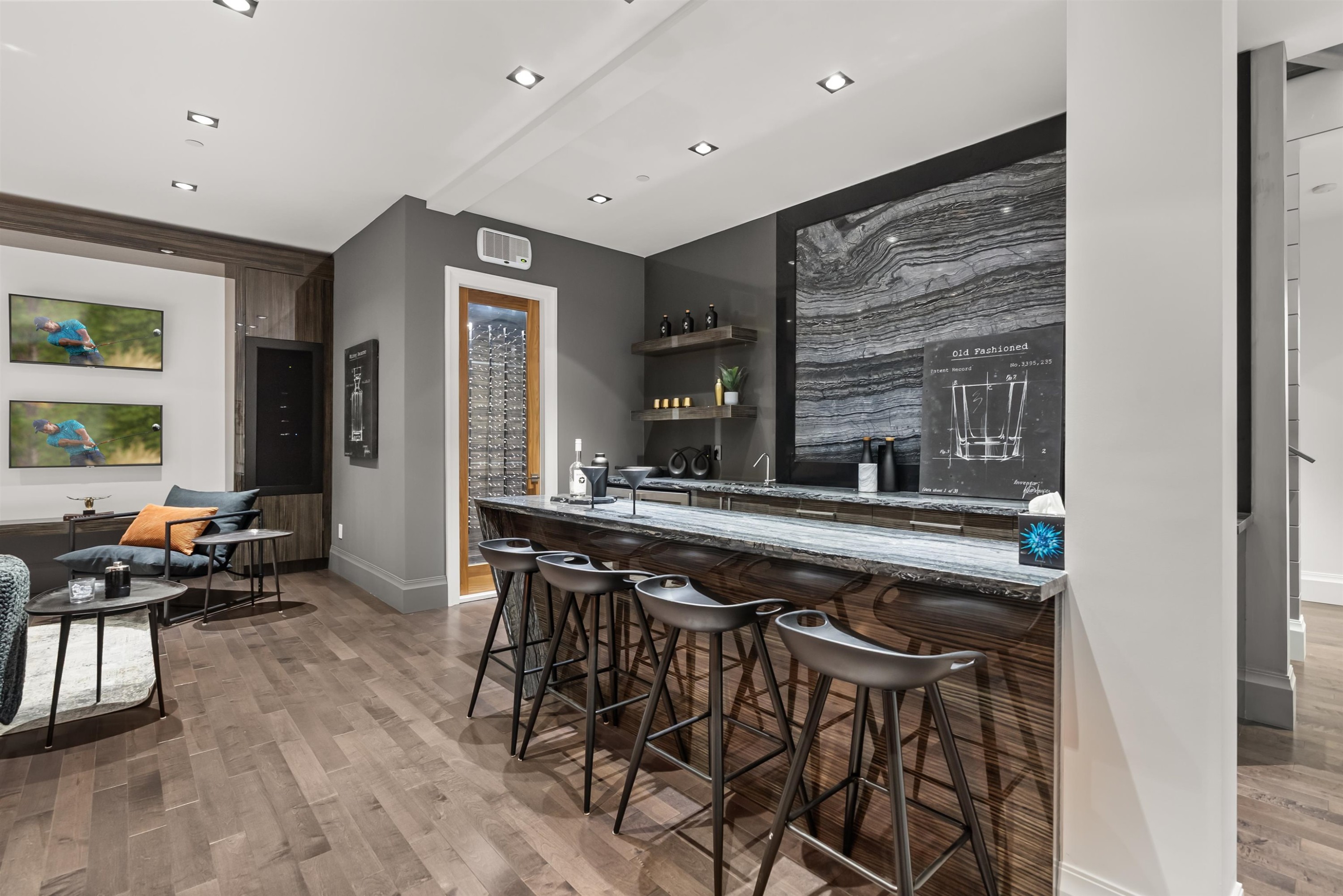 1265 Queens Avenue, West Vancouver, BC