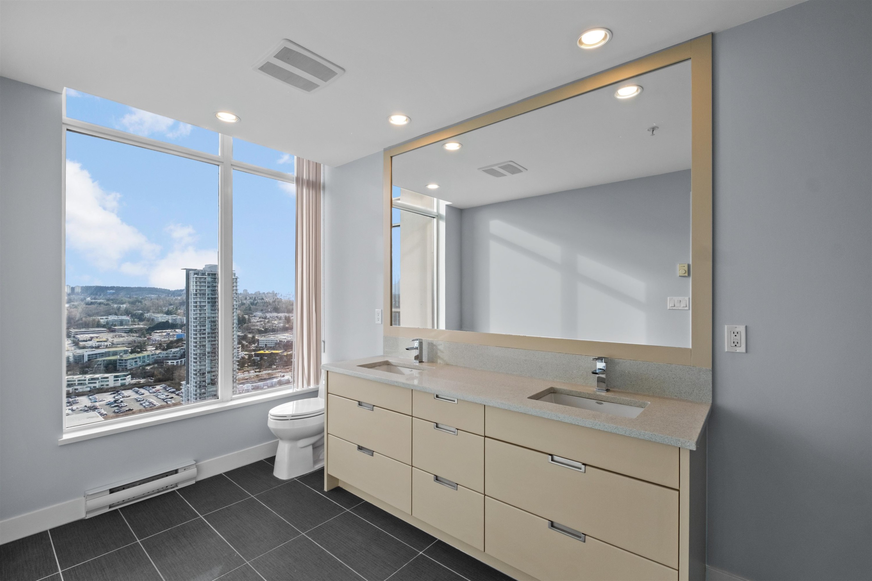 3202-2077 Rosser Avenue, Burnaby, BC