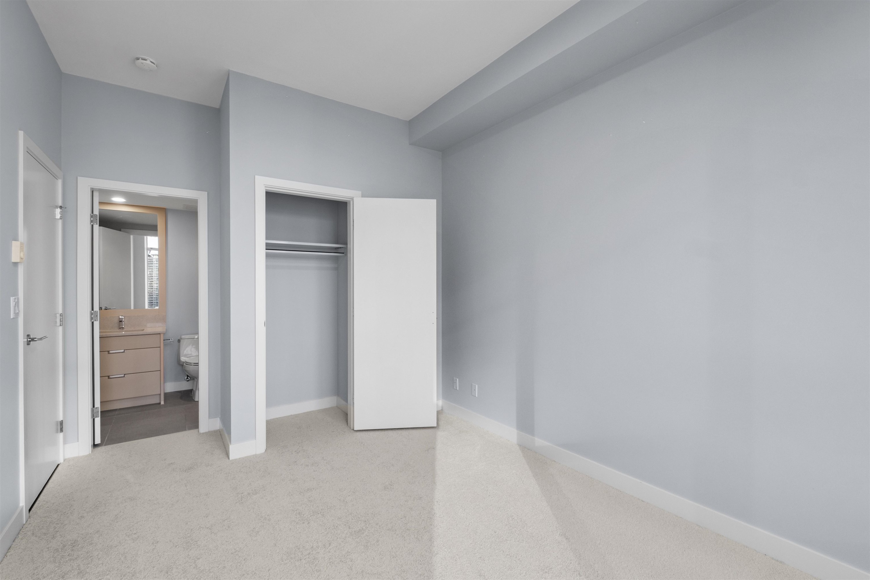 3202-2077 Rosser Avenue, Burnaby, BC