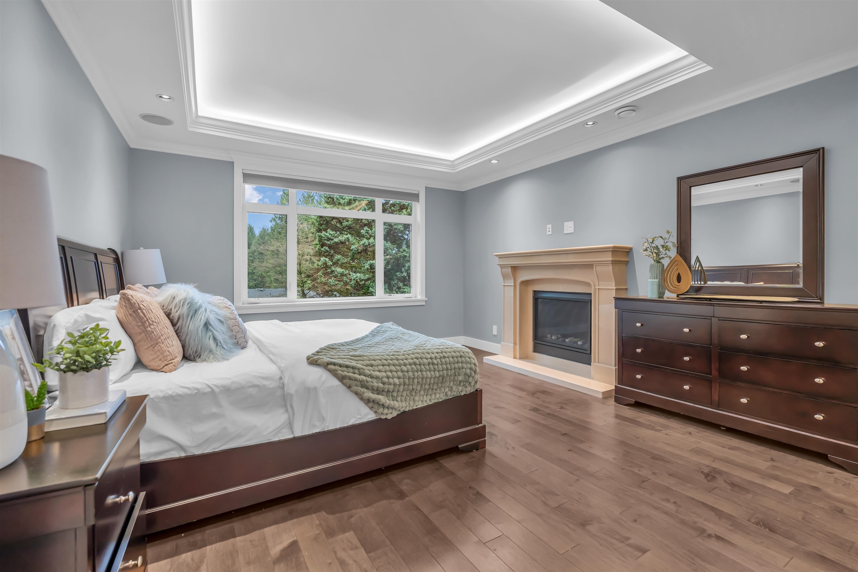 8168 Hunter Street, Burnaby, BC