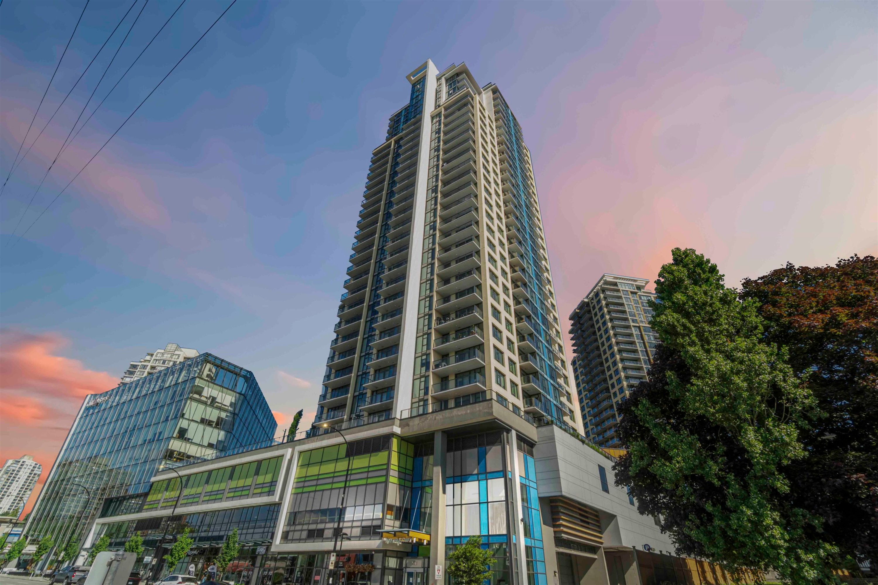 402-7388 Kingsway, Burnaby, BC