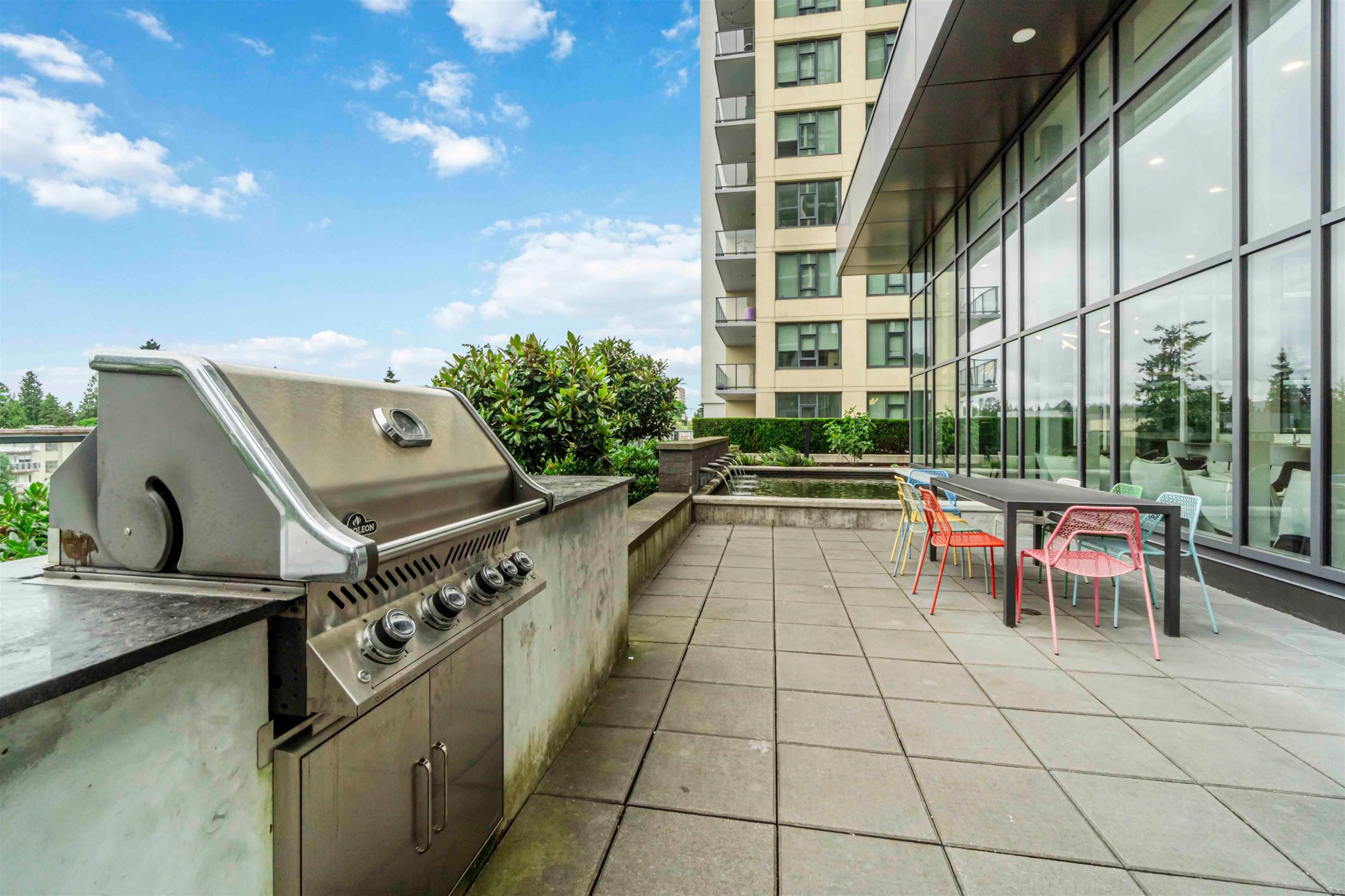 402-7388 Kingsway, Burnaby, BC