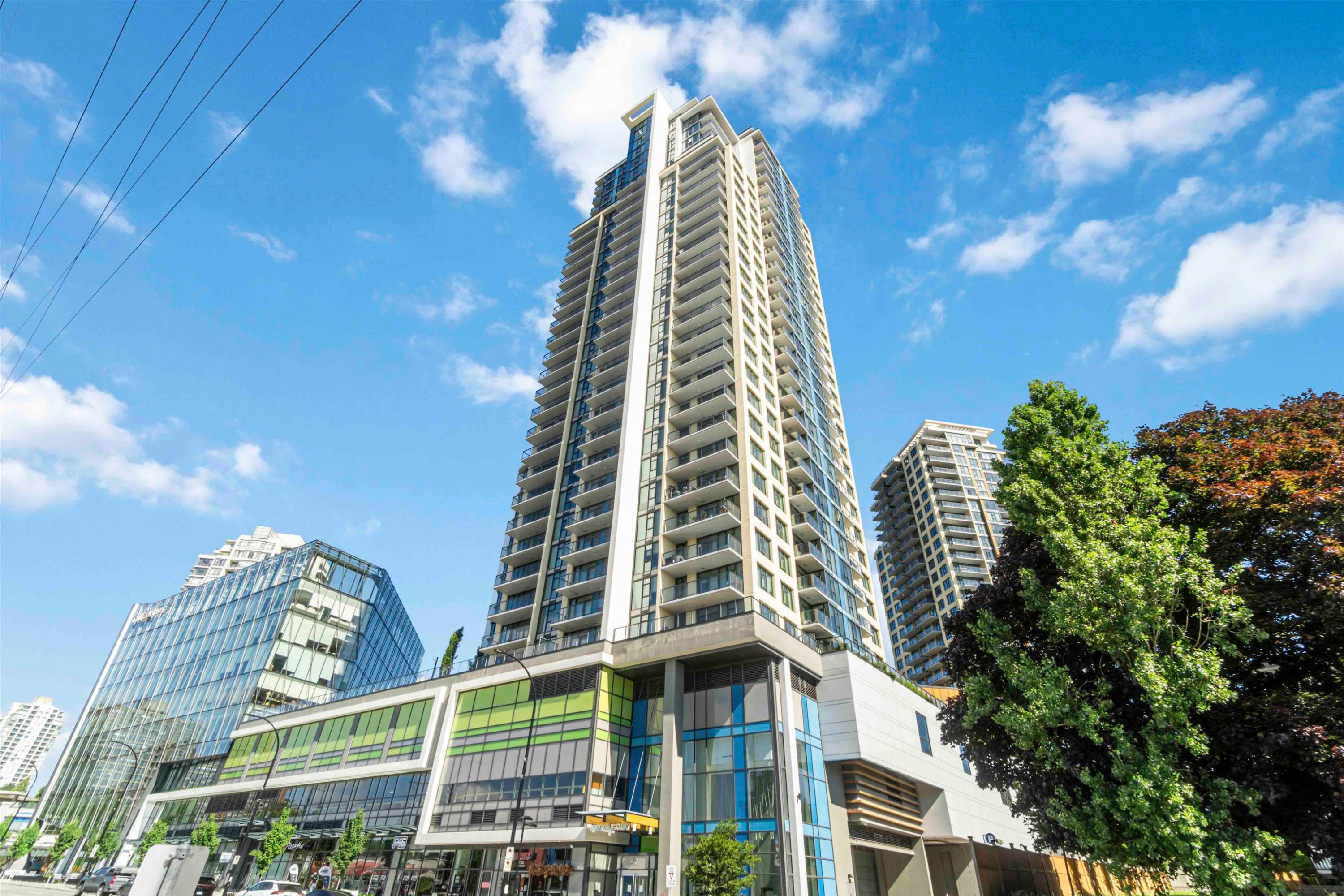 402-7388 Kingsway, Burnaby, BC