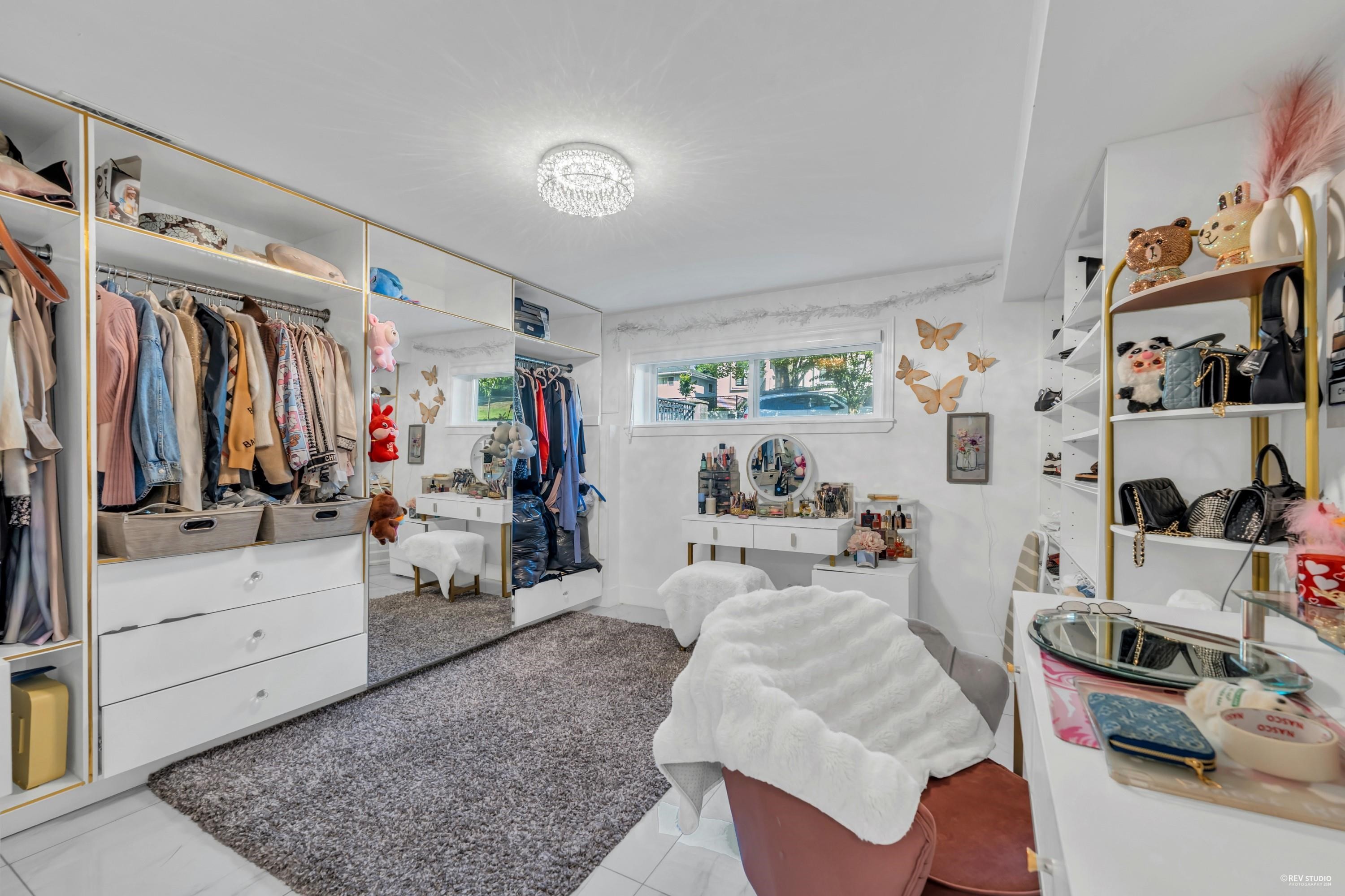 8025 Borden Street, Vancouver, BC