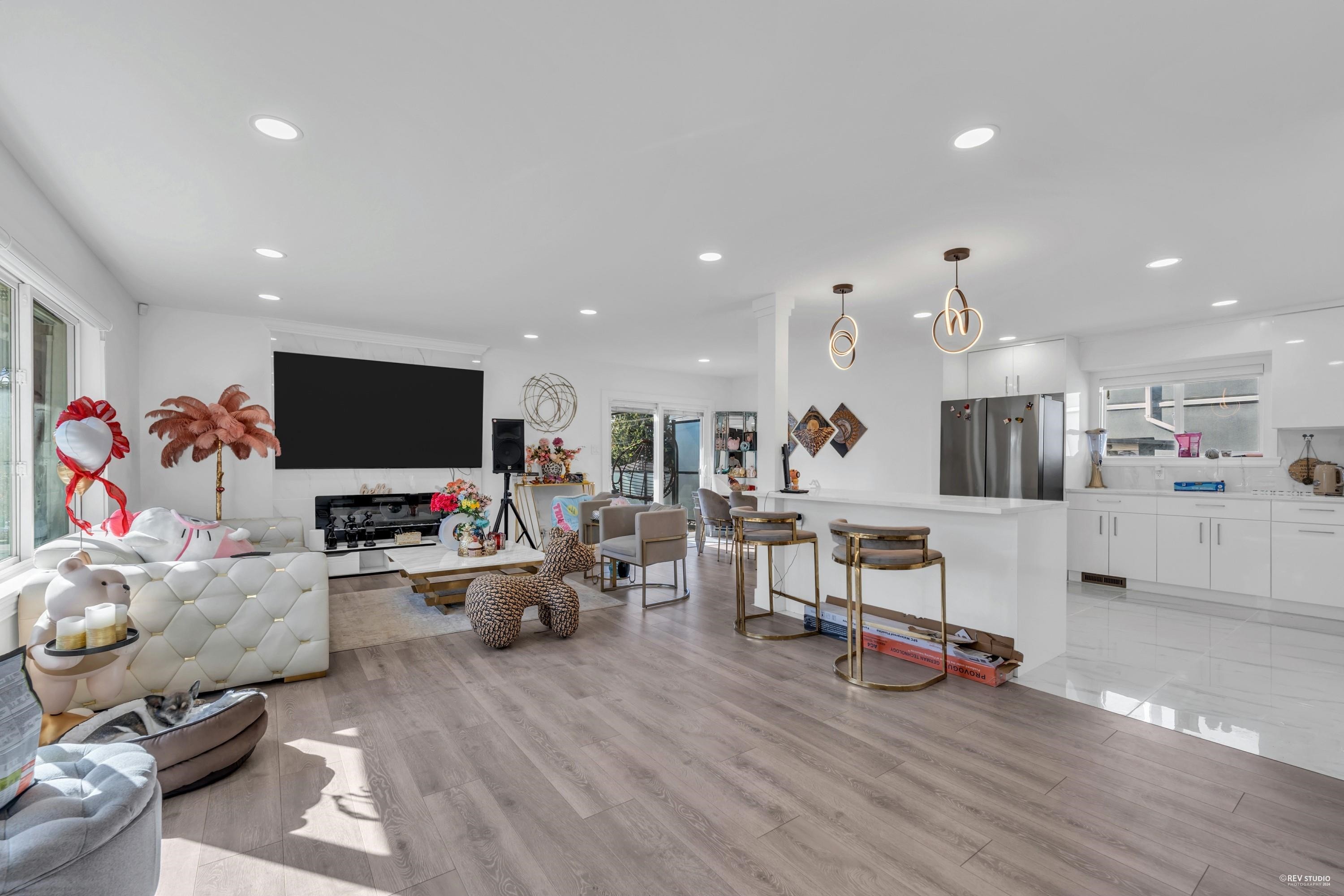 8025 Borden Street, Vancouver, BC