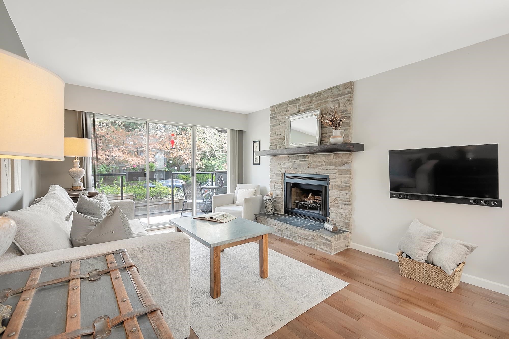 213-230 Mowat Street, New Westminster, BC