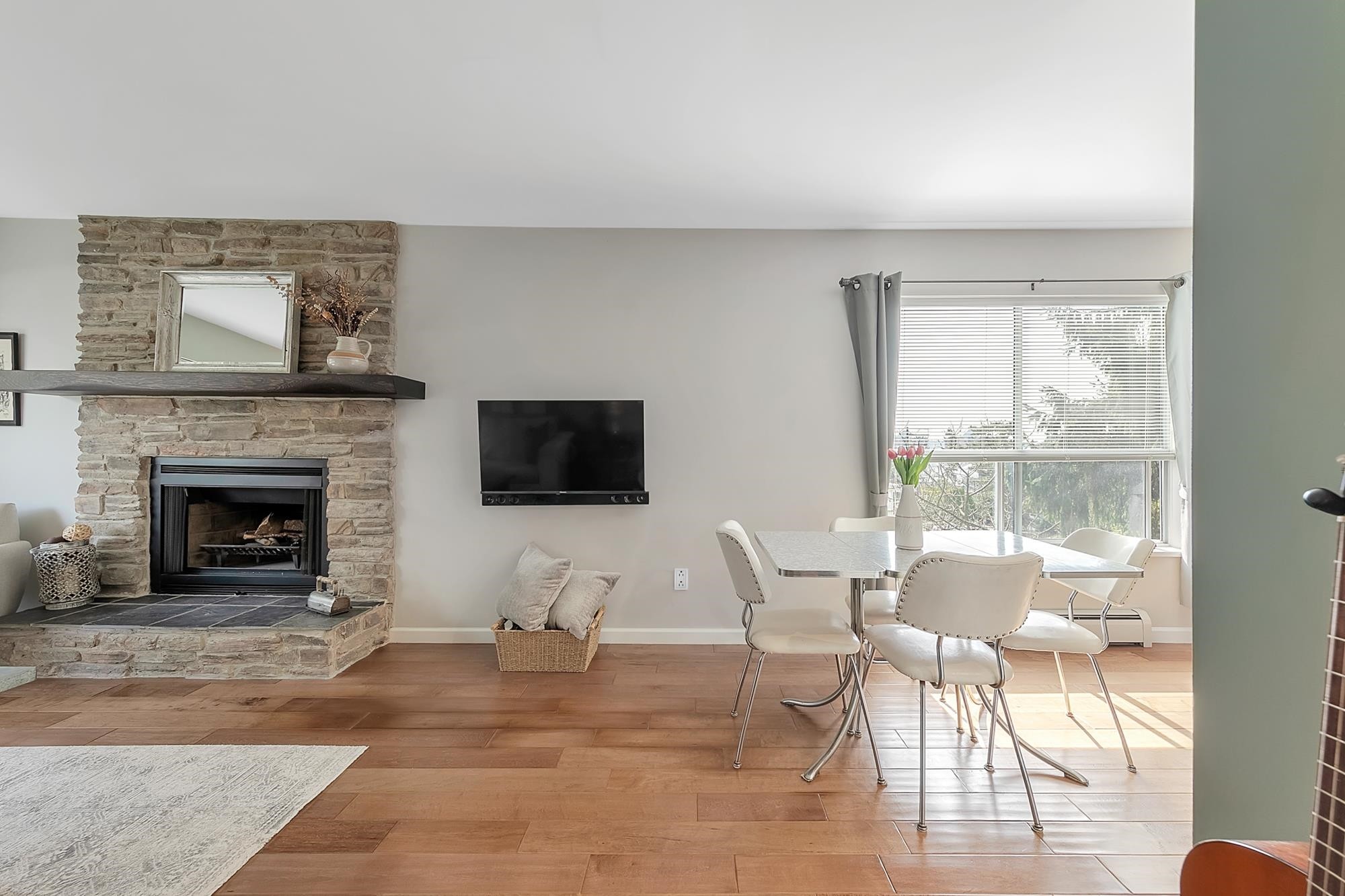 213-230 Mowat Street, New Westminster, BC