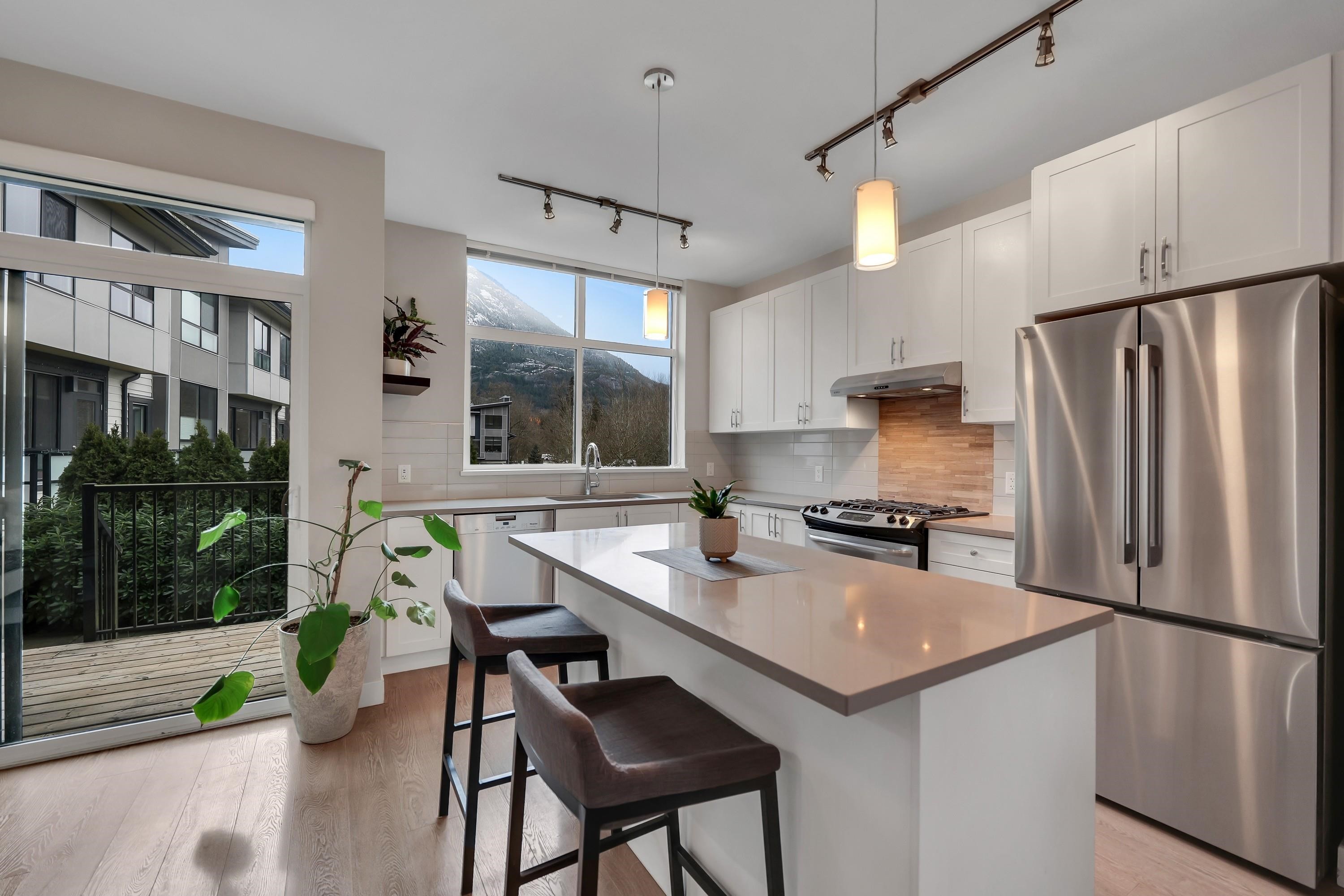 38375 Eaglewind Boulevard, Squamish, BC