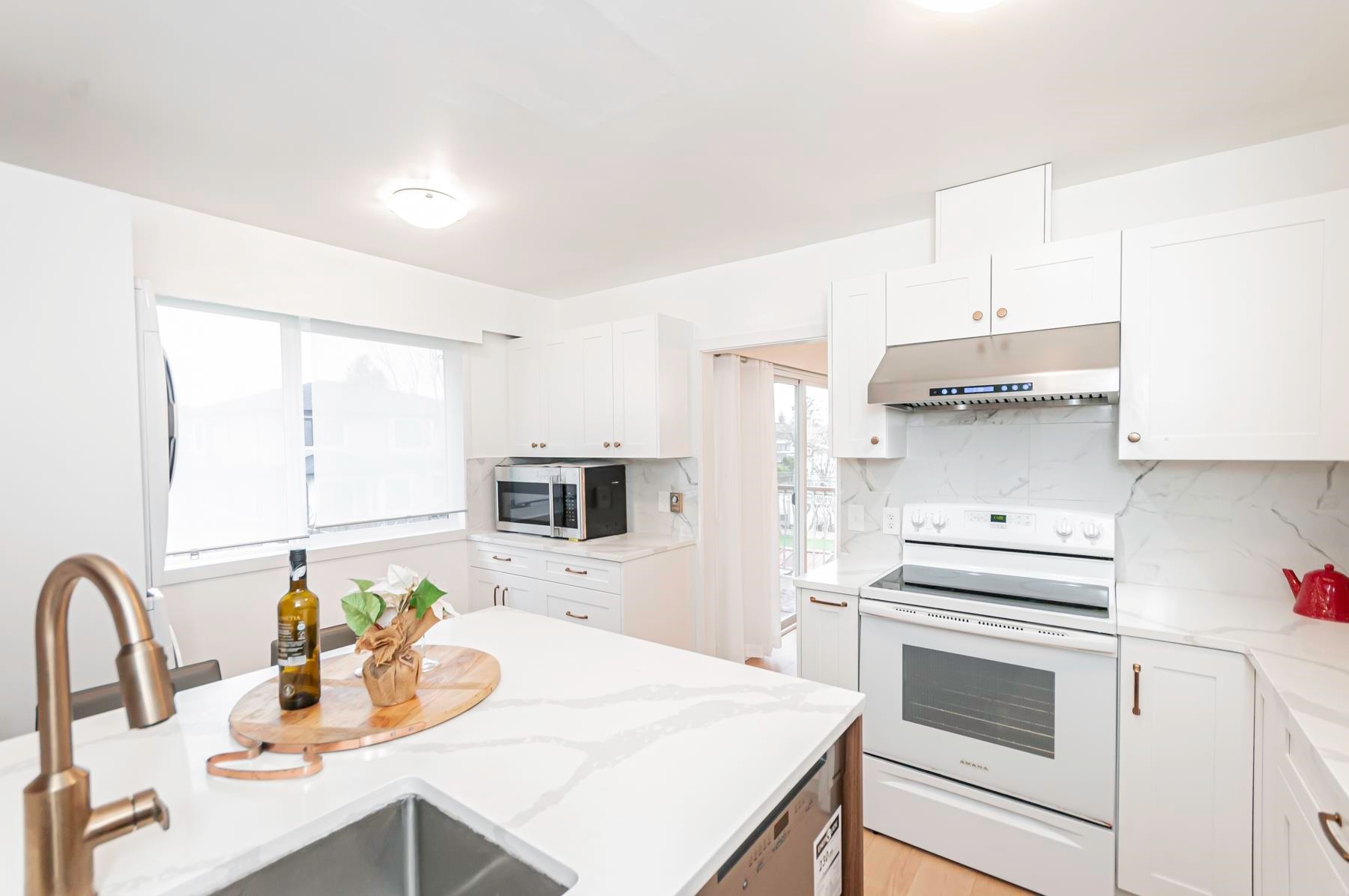 7111 Cavelier Court, Richmond, BC