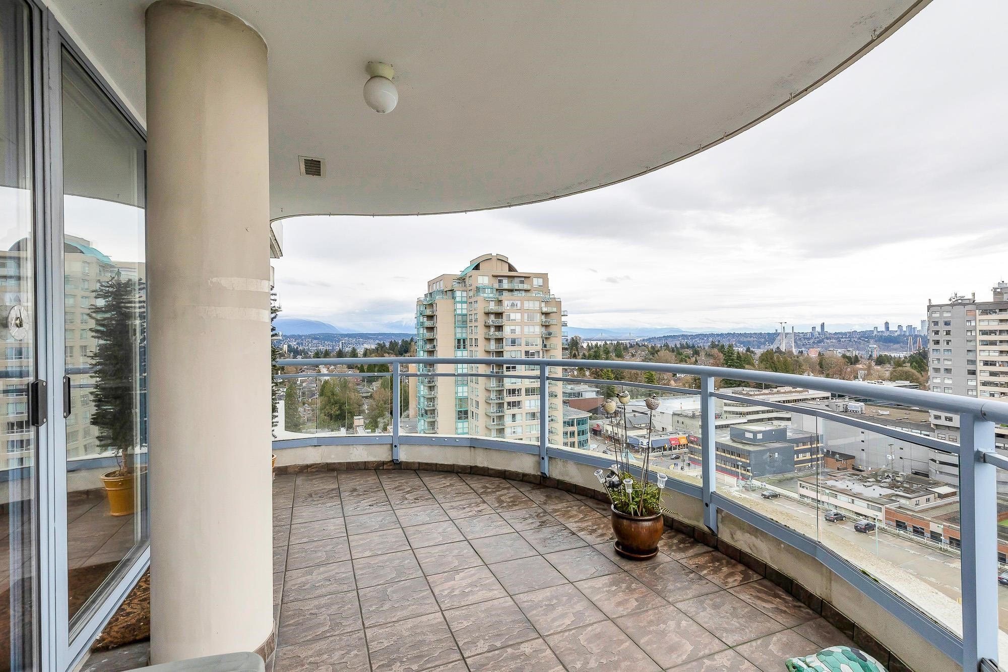 1904-719 Princess Street, New Westminster, BC