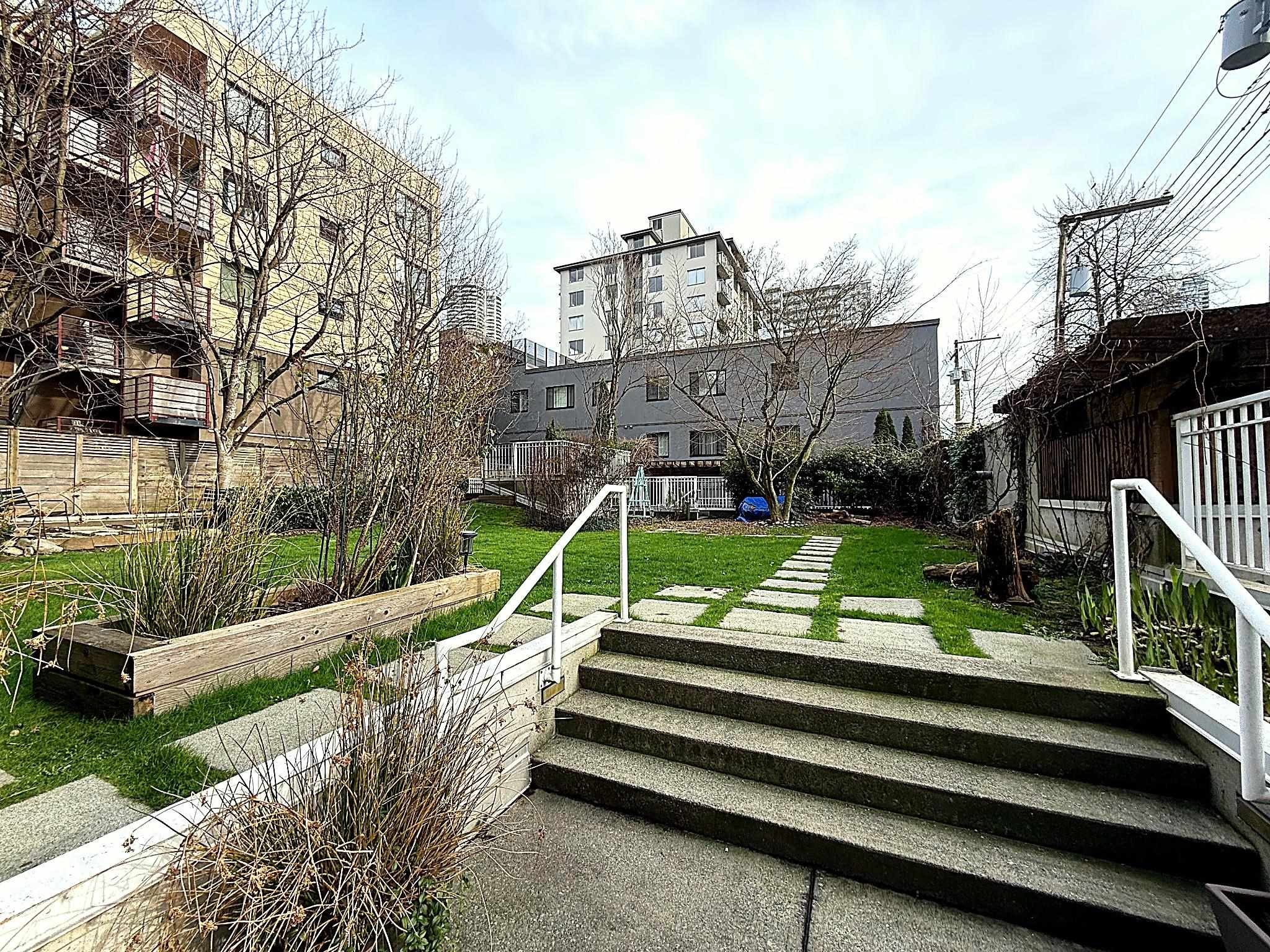 802-1150 Bute Street, Vancouver, BC