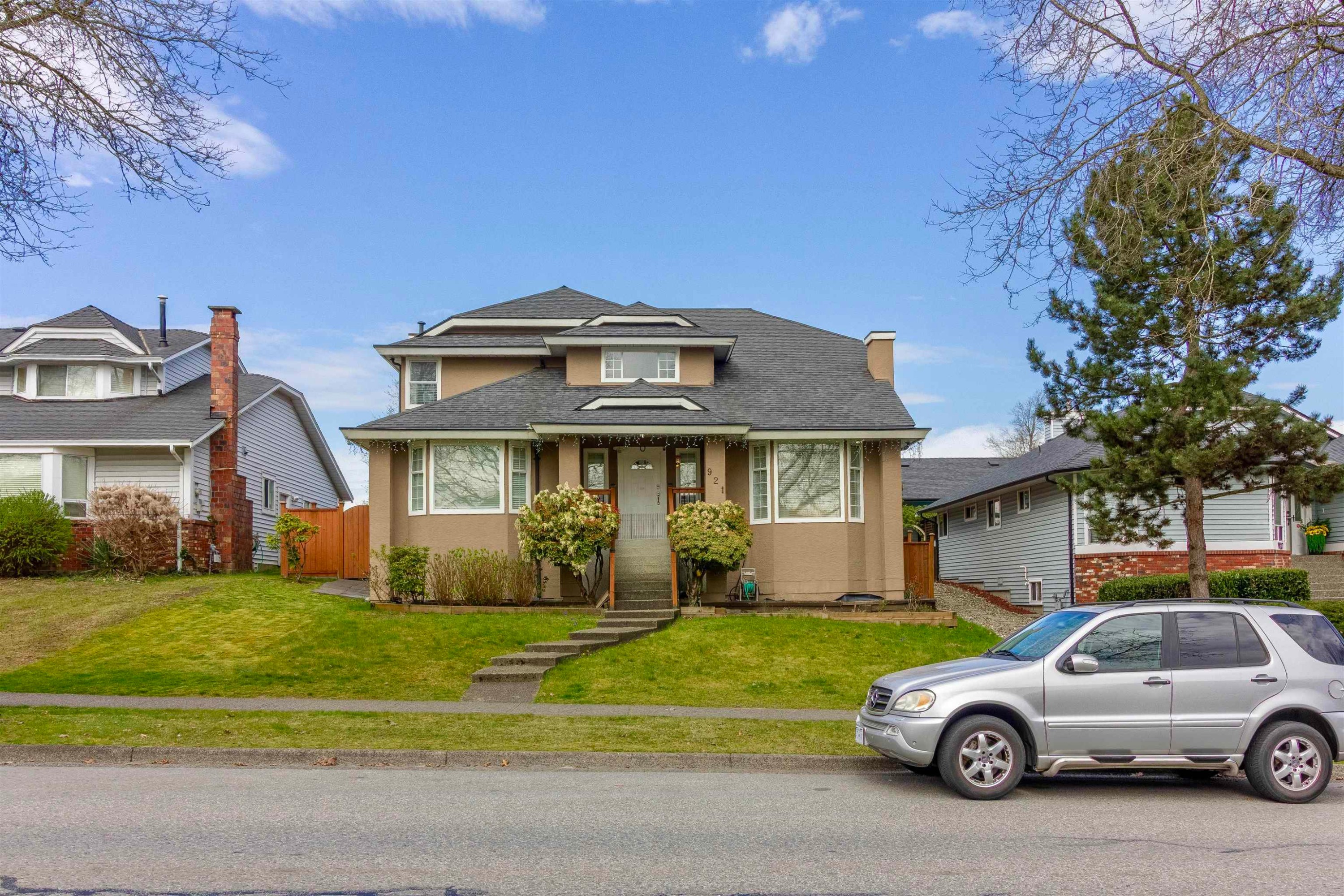921 Citadel Drive, Port Coquitlam, BC