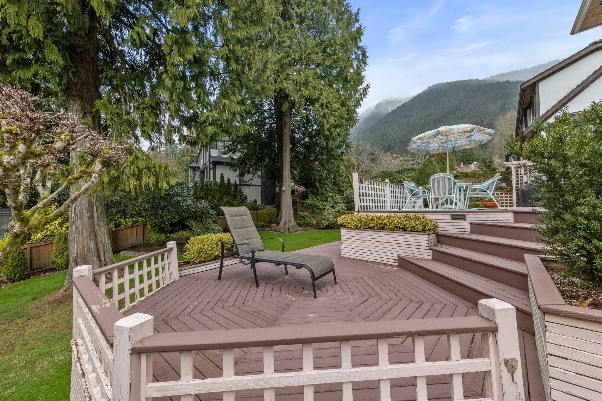 5427 Cliffridge Avenue, North Vancouver, BC