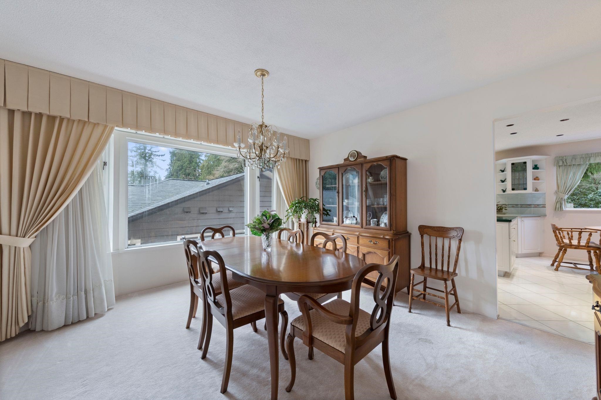 5427 Cliffridge Avenue, North Vancouver, BC