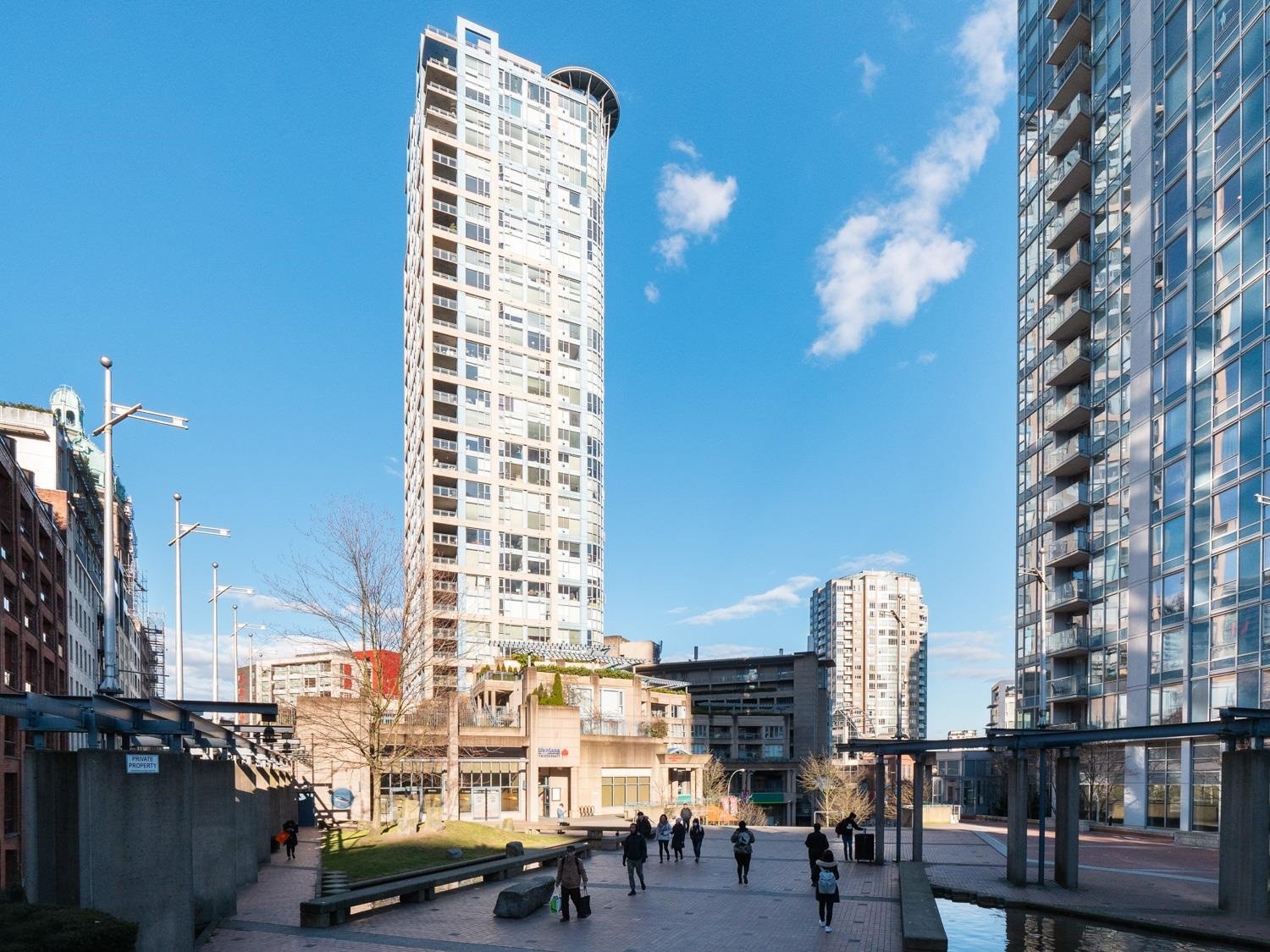 1201-183 Keefer Place, Vancouver, BC