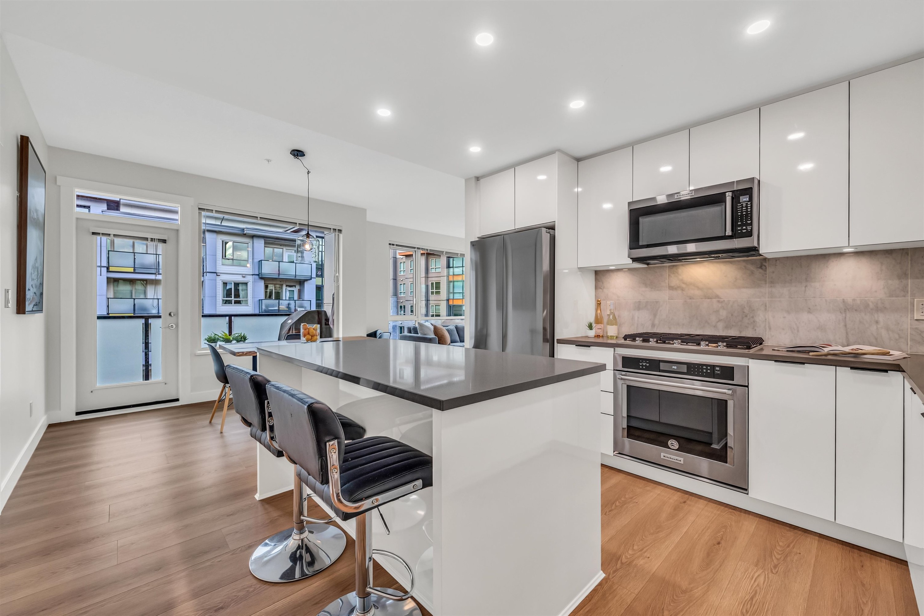 404-2632 Library Lane, North Vancouver, BC