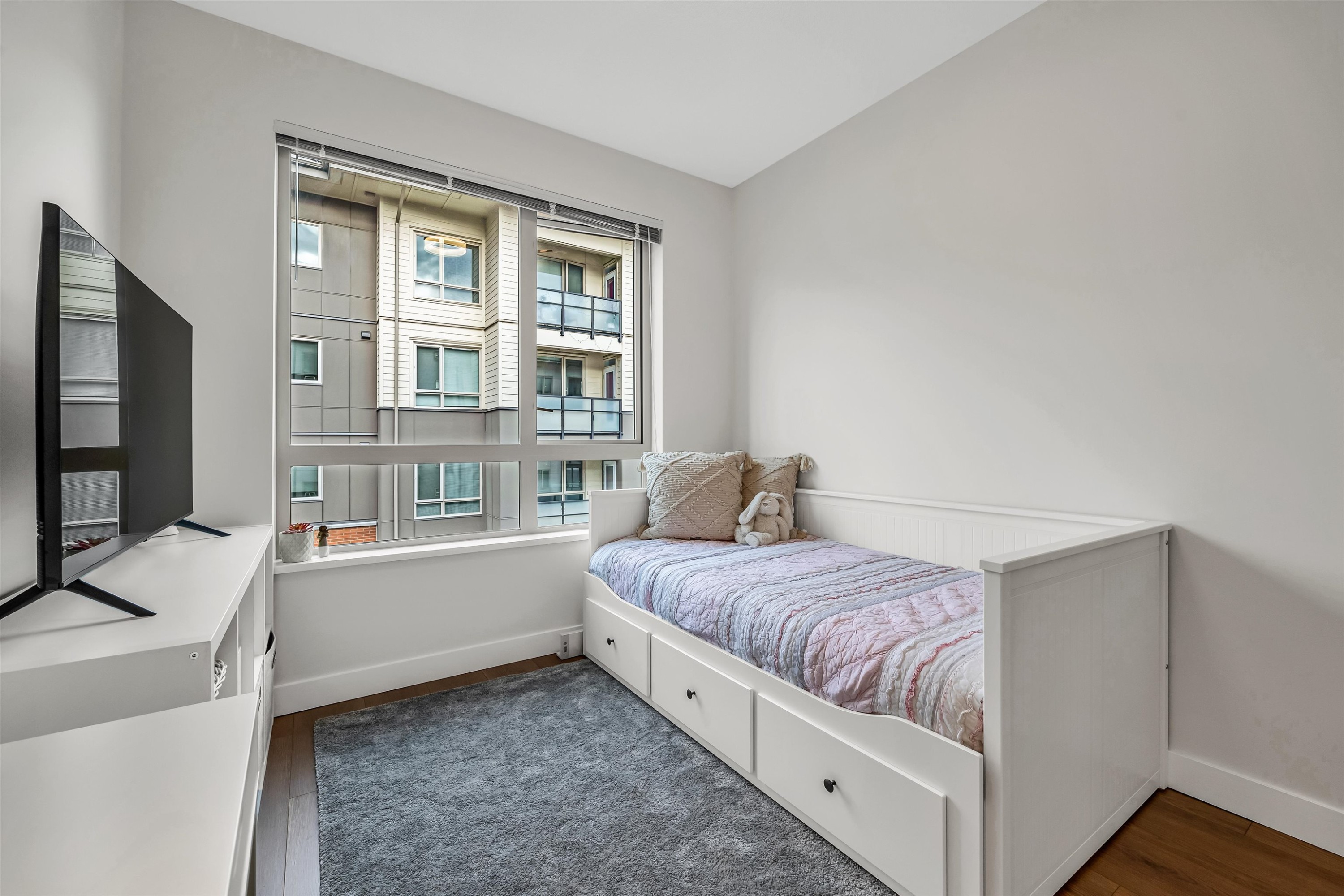 404-2632 Library Lane, North Vancouver, BC