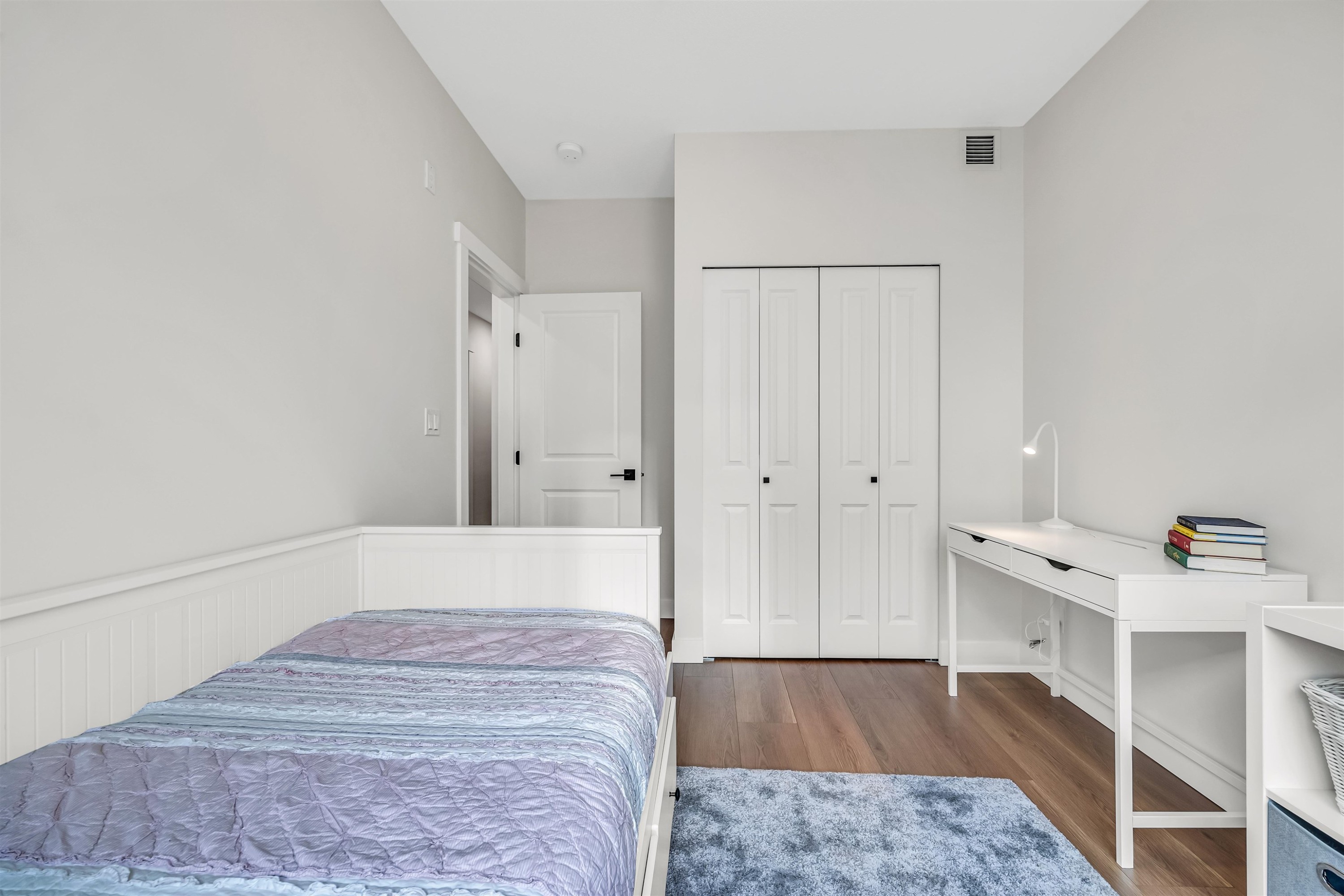 404-2632 Library Lane, North Vancouver, BC