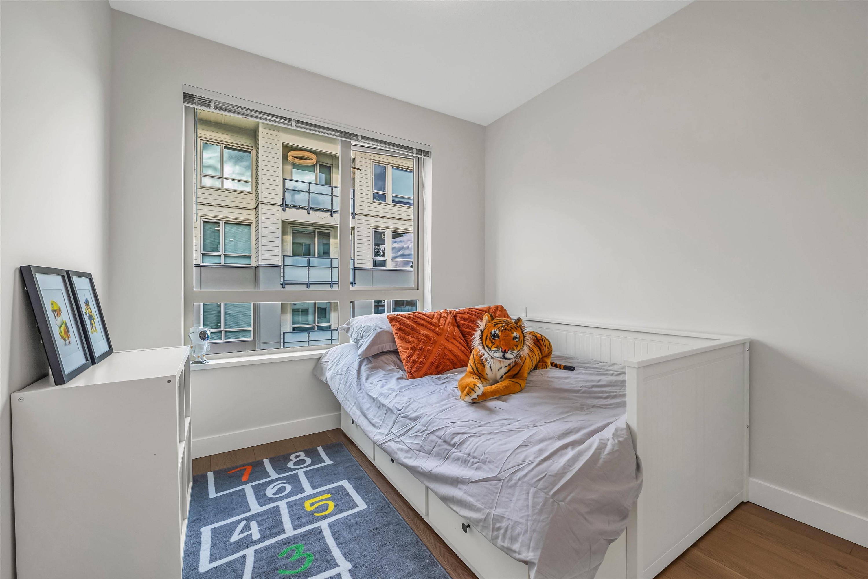 404-2632 Library Lane, North Vancouver, BC