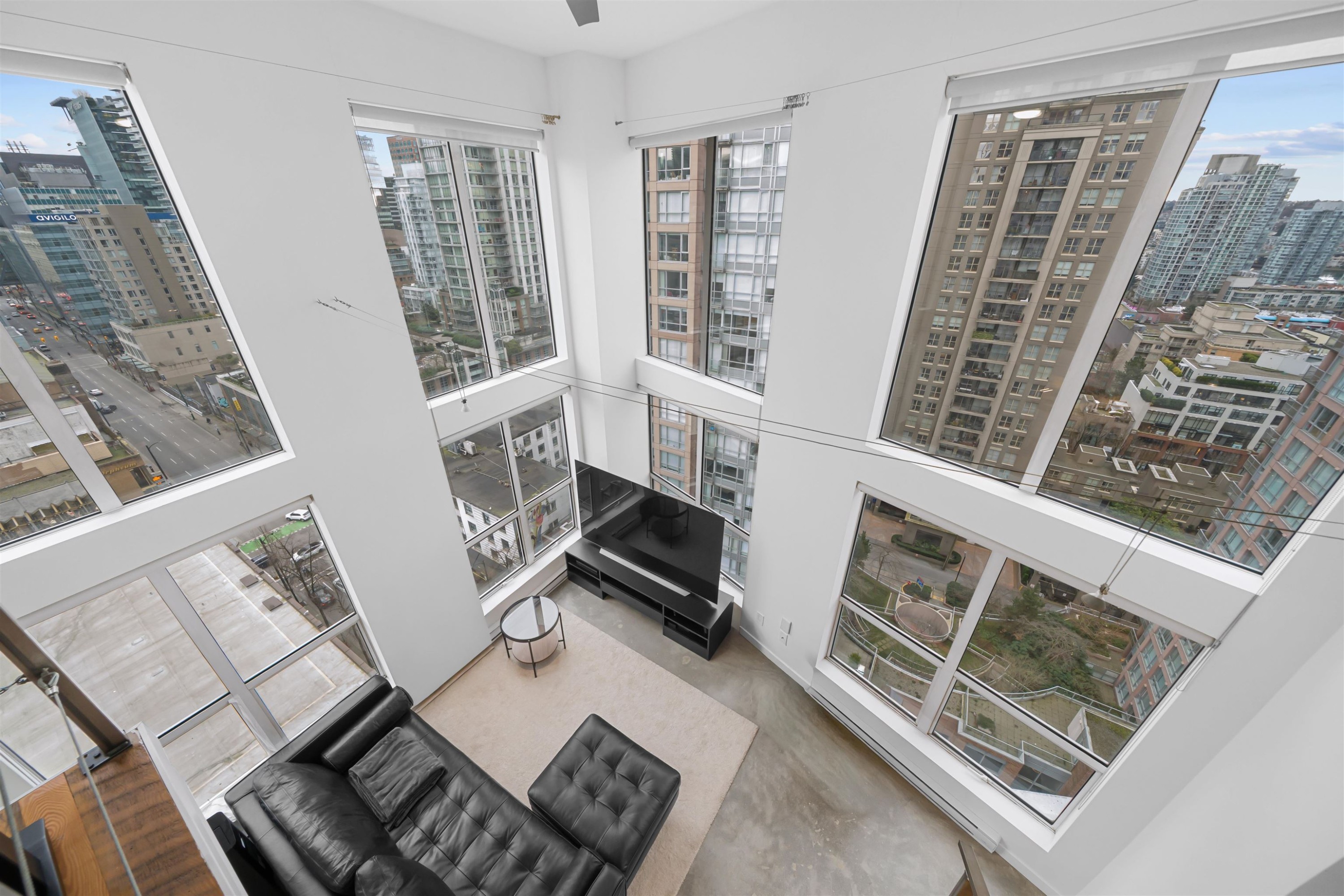 1012-933 Seymour Street, Vancouver, BC