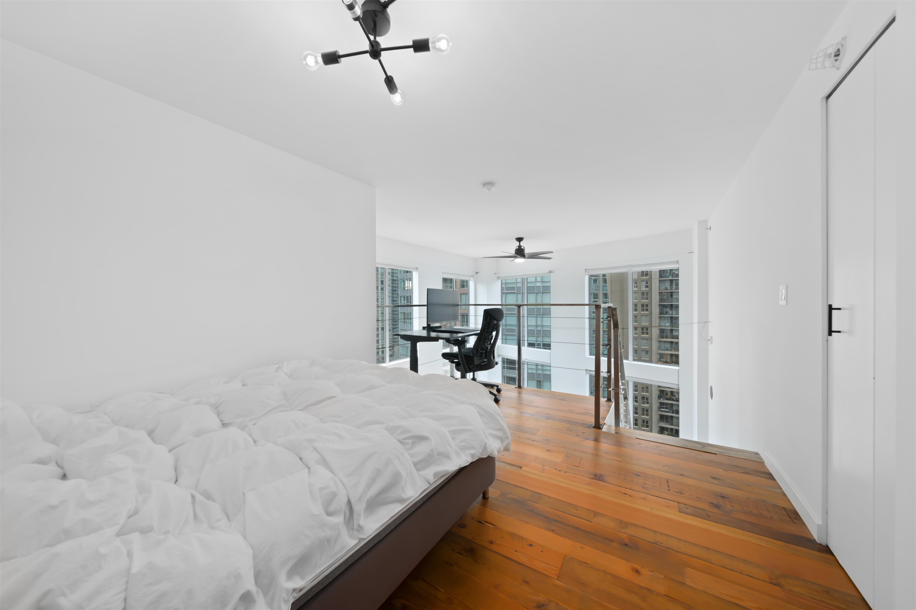 1012-933 Seymour Street, Vancouver, BC
