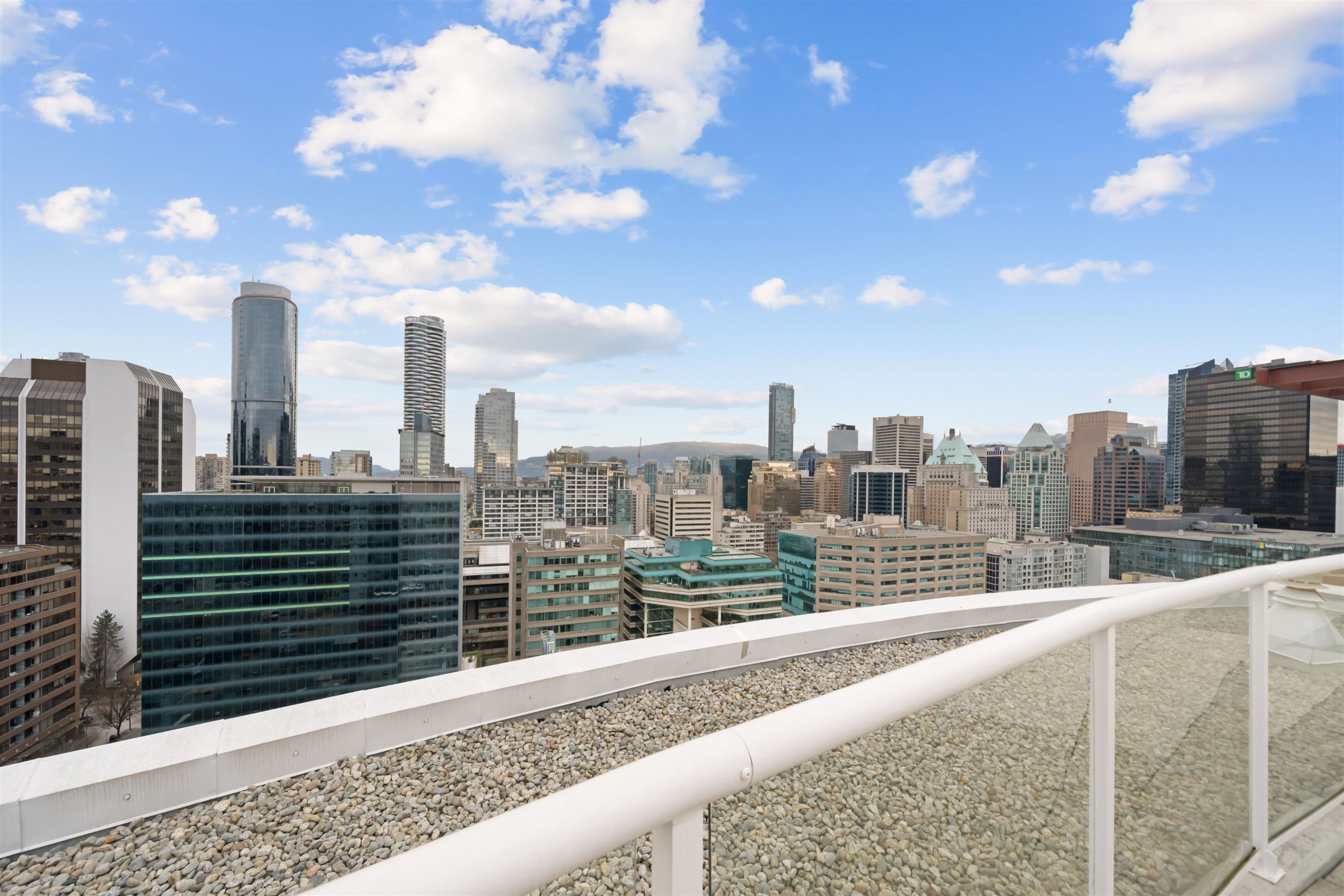 1012-933 Seymour Street, Vancouver, BC