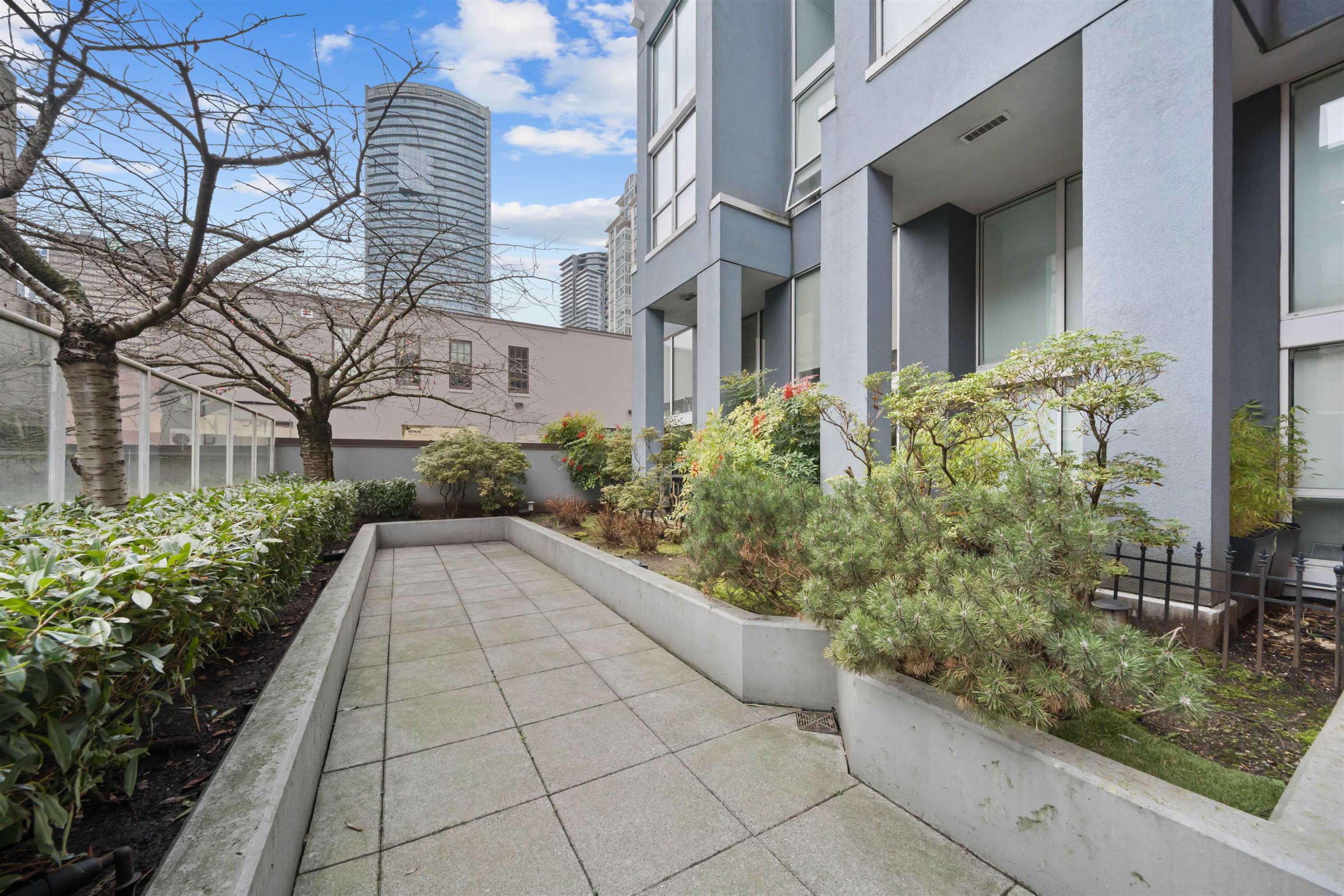 1012-933 Seymour Street, Vancouver, BC