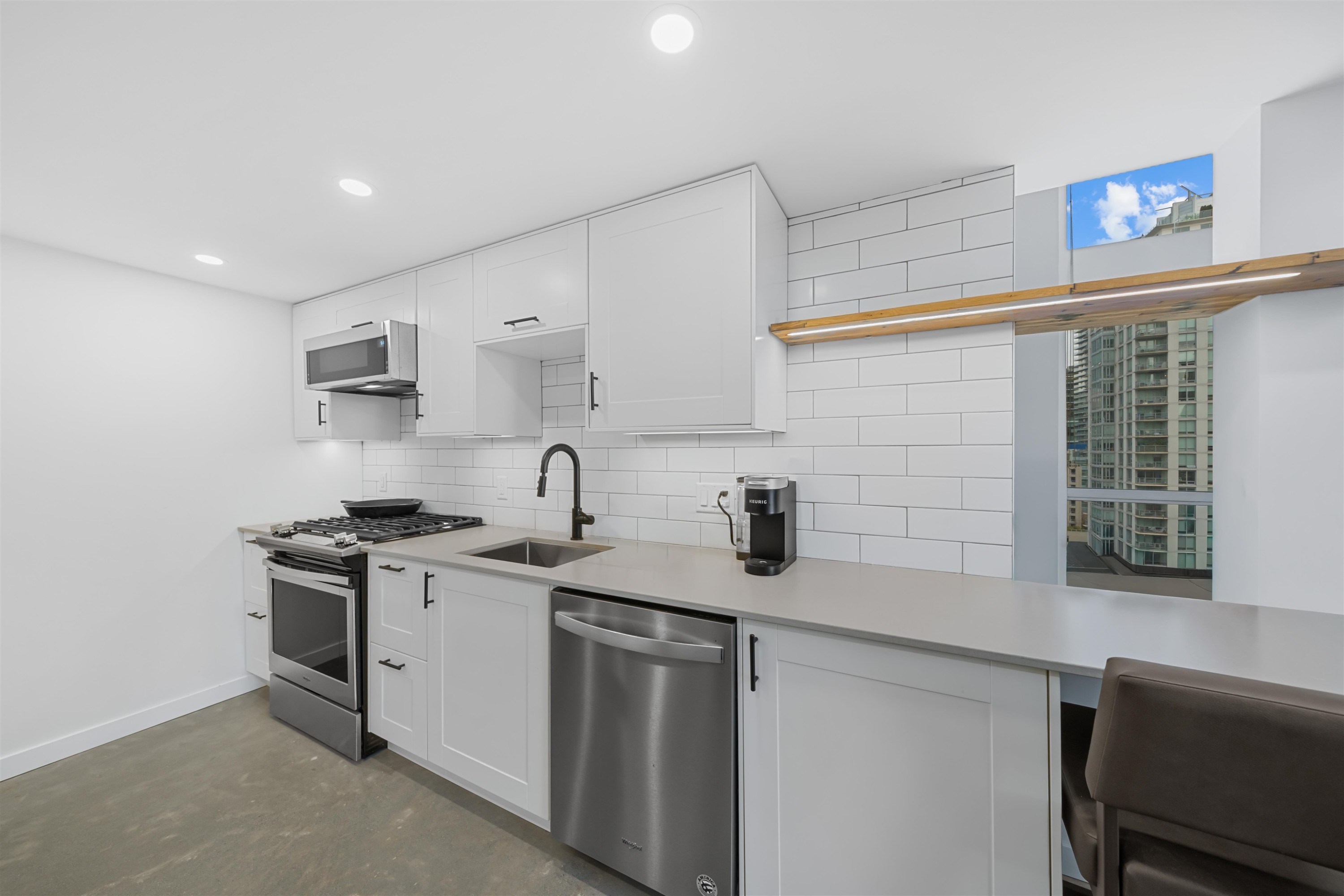 1012-933 Seymour Street, Vancouver, BC