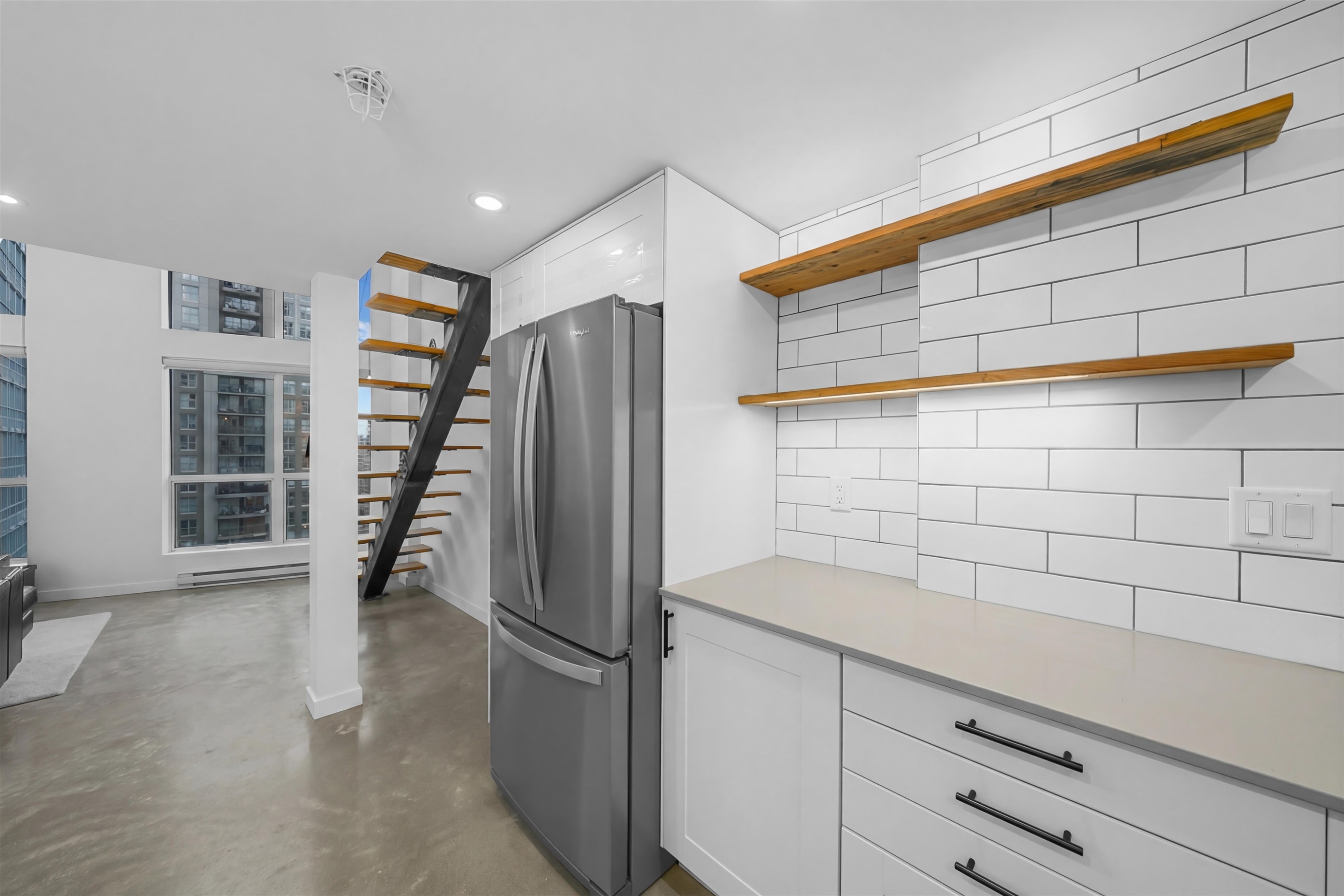 1012-933 Seymour Street, Vancouver, BC