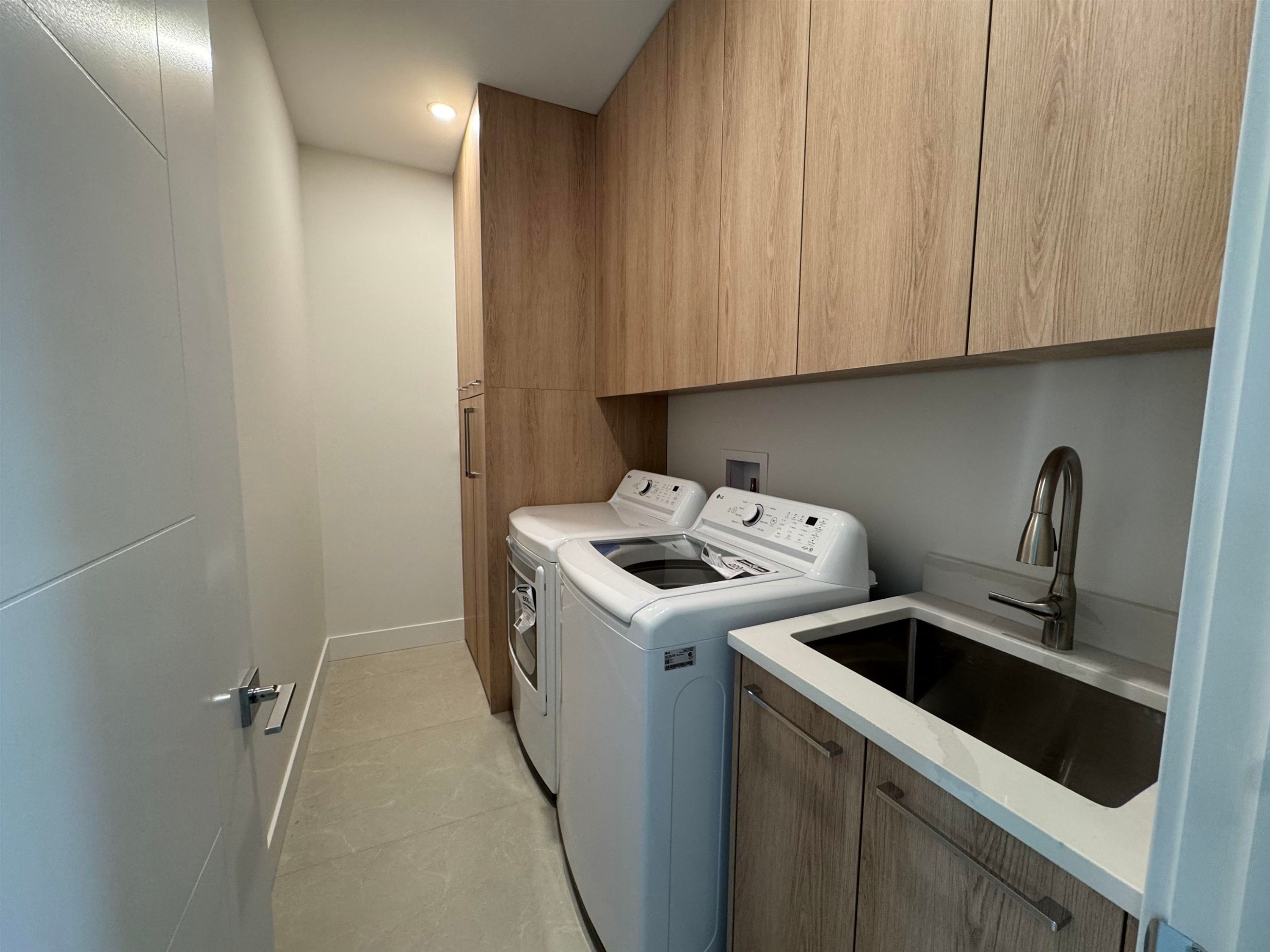 967 52A Street, Delta, BC