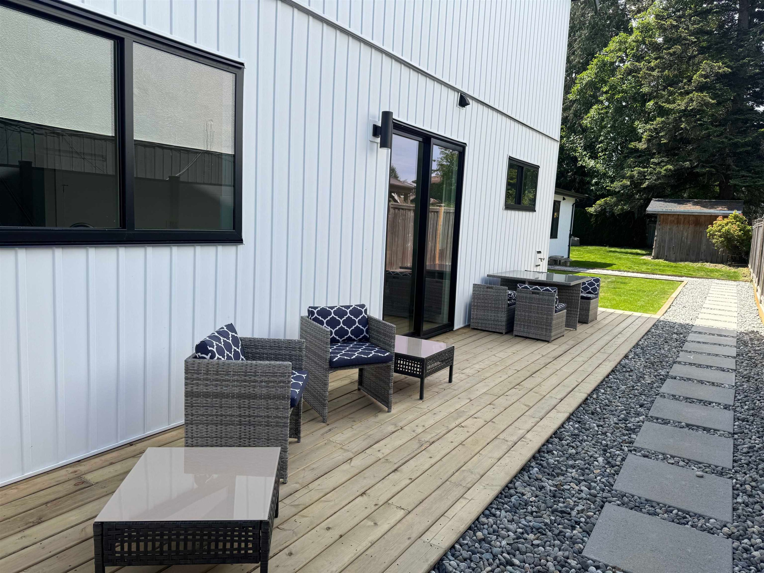 967 52A Street, Delta, BC