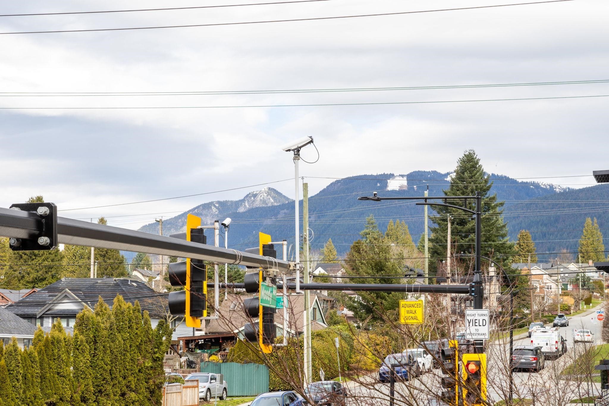 201-707 3Rd Street E, North Vancouver, BC