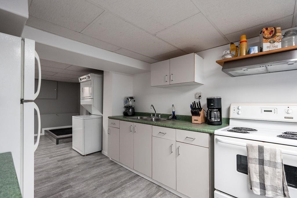 2867 Georgia Street E, Vancouver, BC