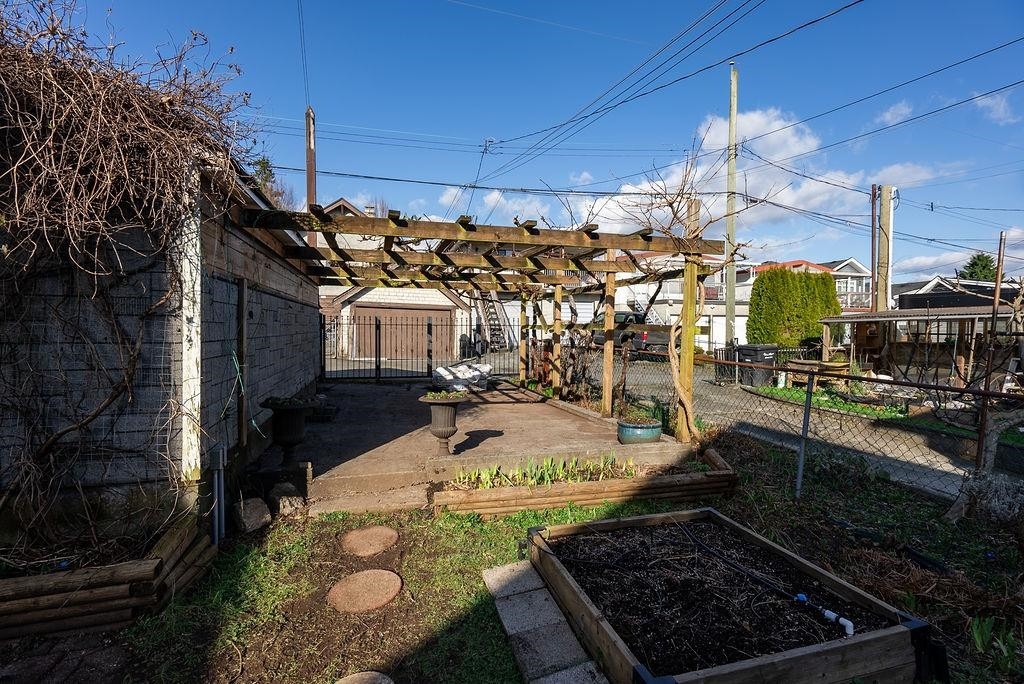 2867 Georgia Street E, Vancouver, BC