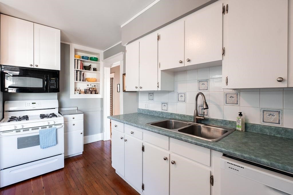 2867 Georgia Street E, Vancouver, BC