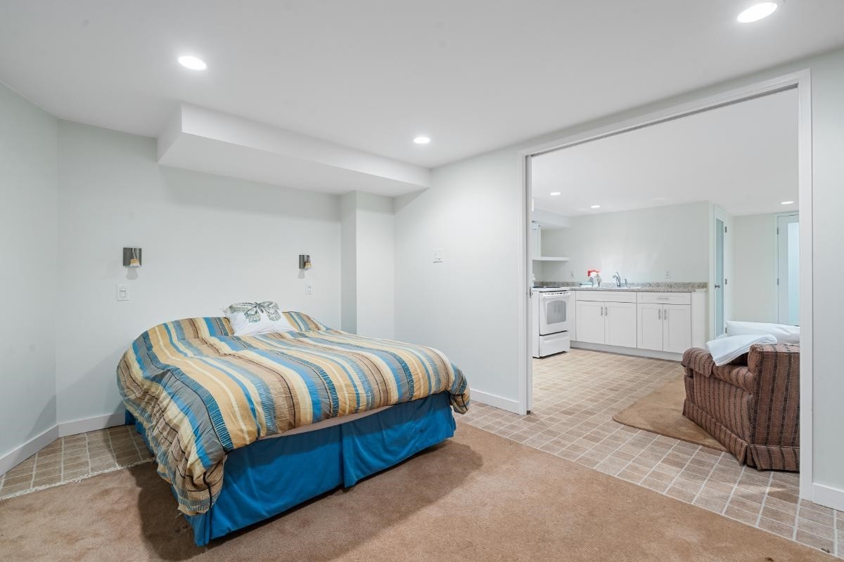 5584 Maple Street, Vancouver, BC