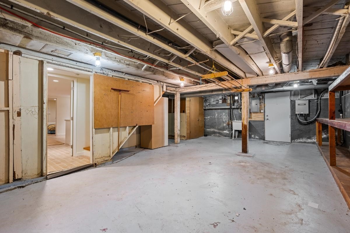 5584 Maple Street, Vancouver, BC