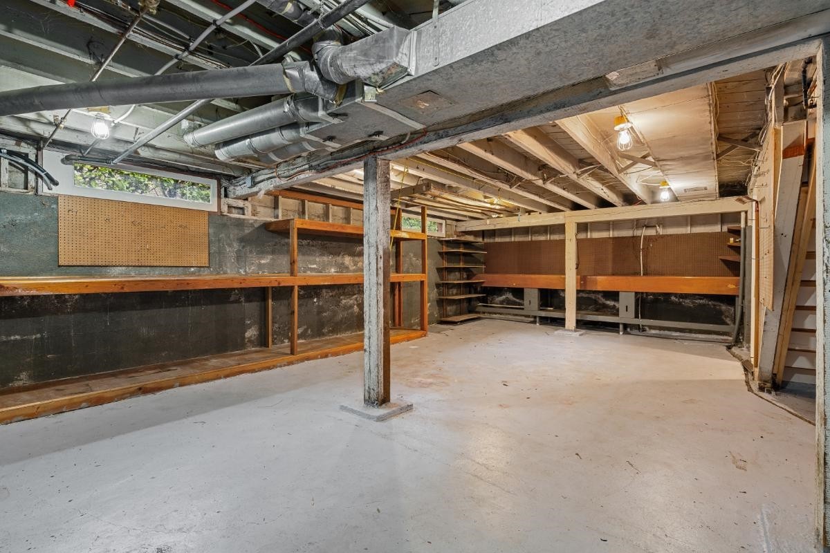 5584 Maple Street, Vancouver, BC