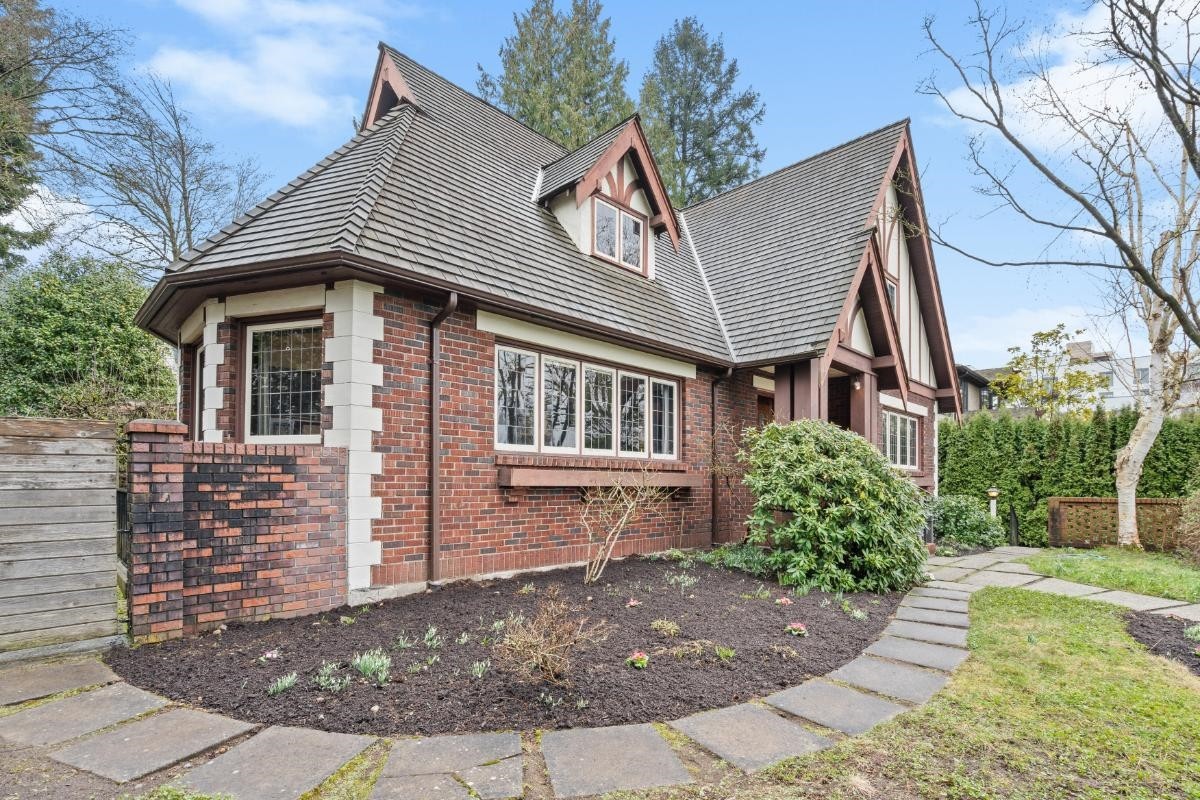 5584 Maple Street, Vancouver, BC