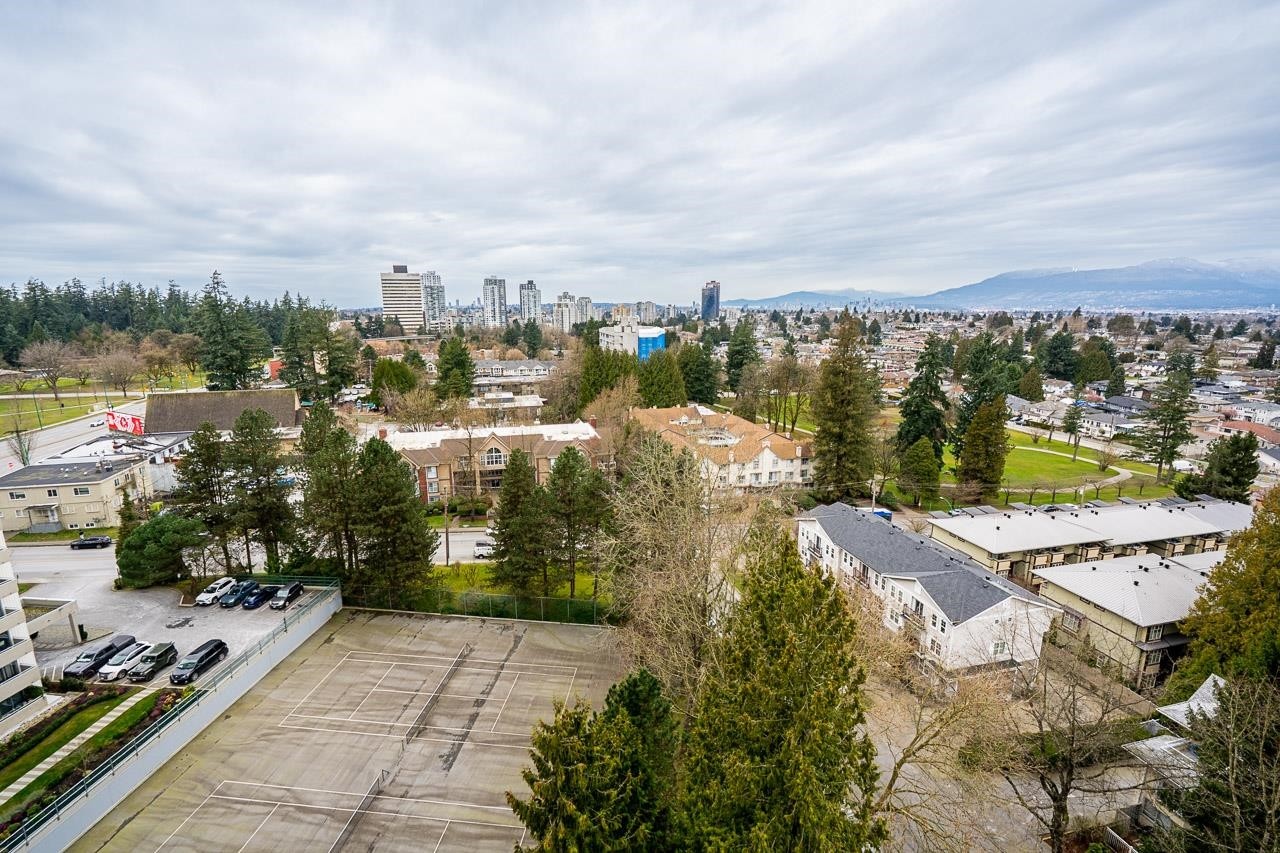 1404-4160 Sardis Street, Burnaby, BC