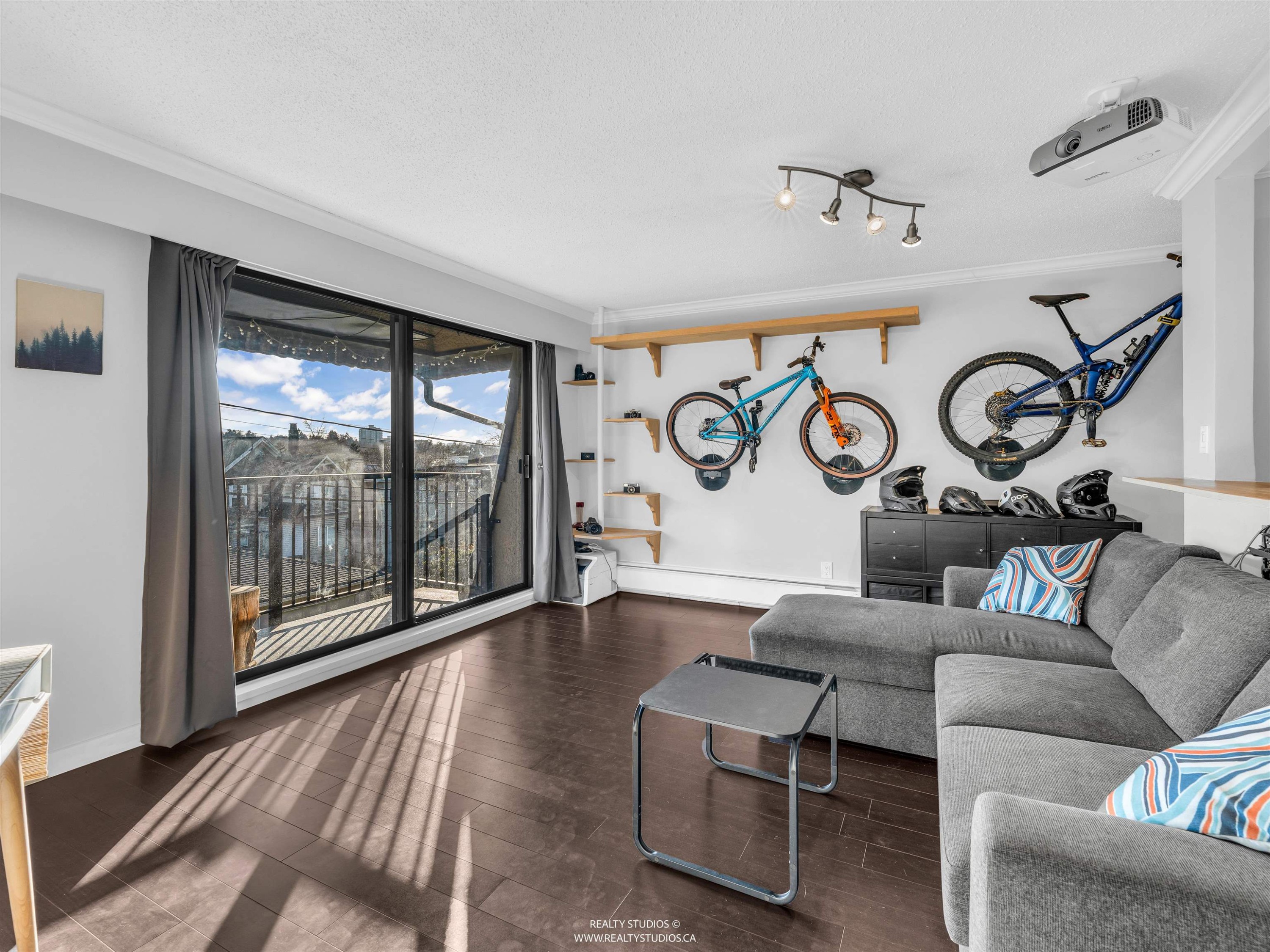 306-2222 Cambridge Street, Vancouver, BC