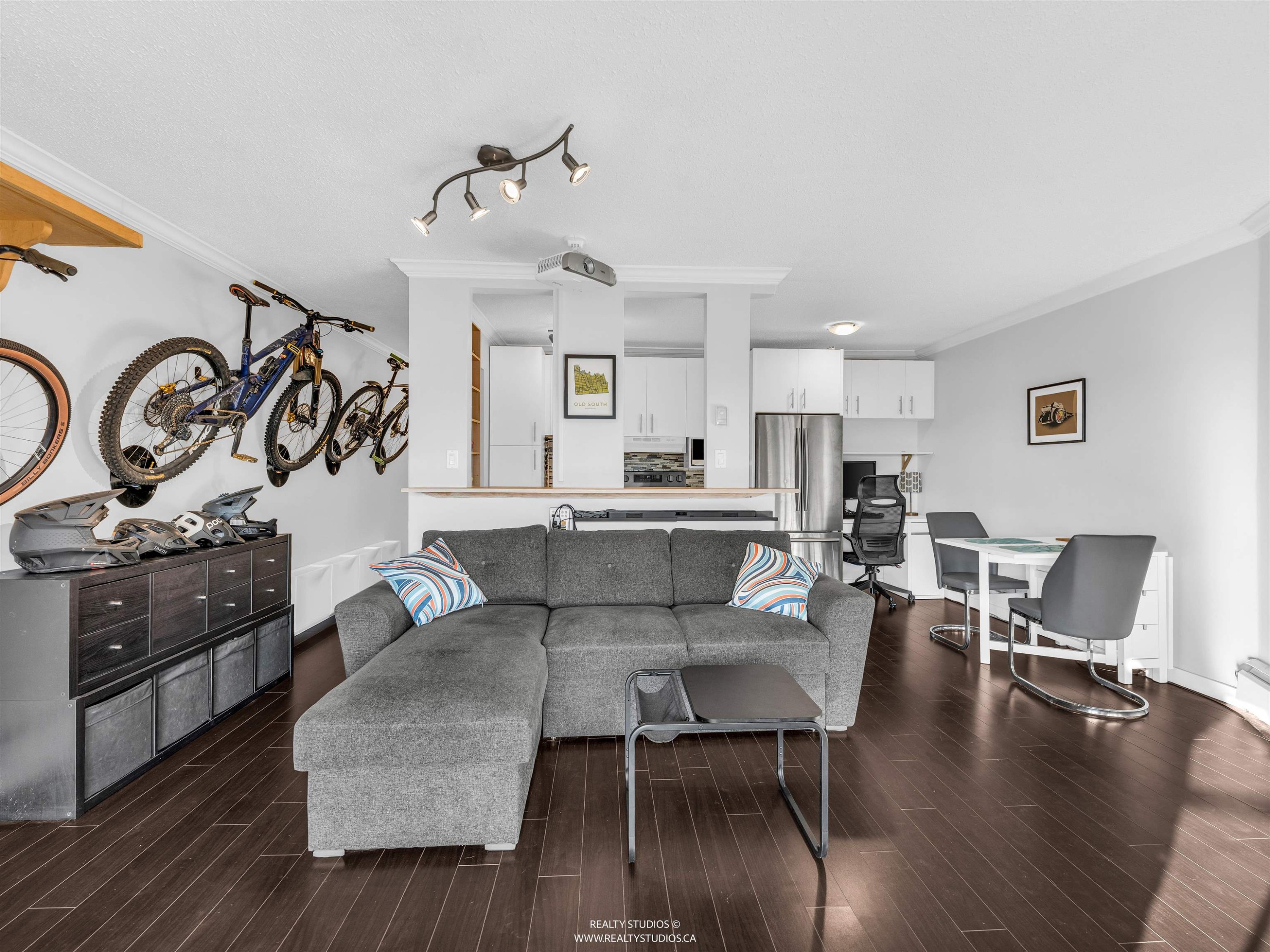 306-2222 Cambridge Street, Vancouver, BC